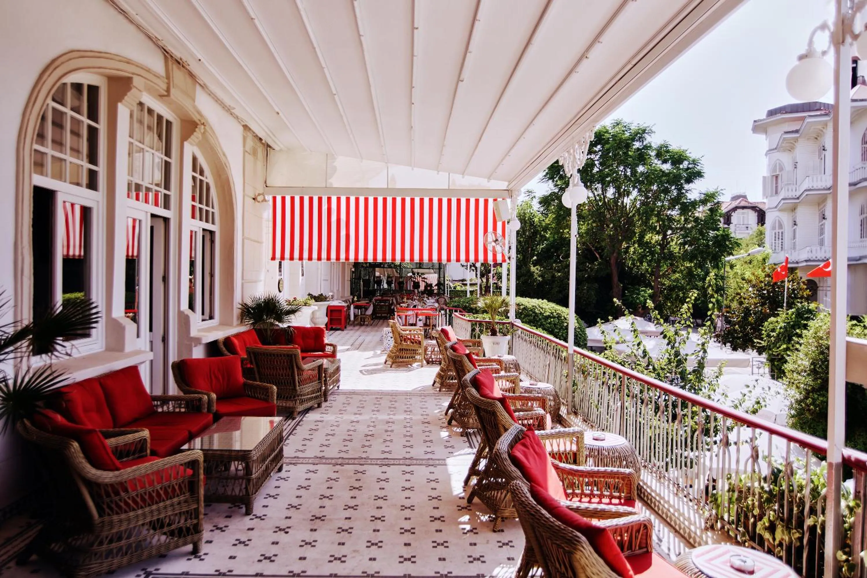 Balcony/Terrace in Büyükada Splendid Palace Hotel