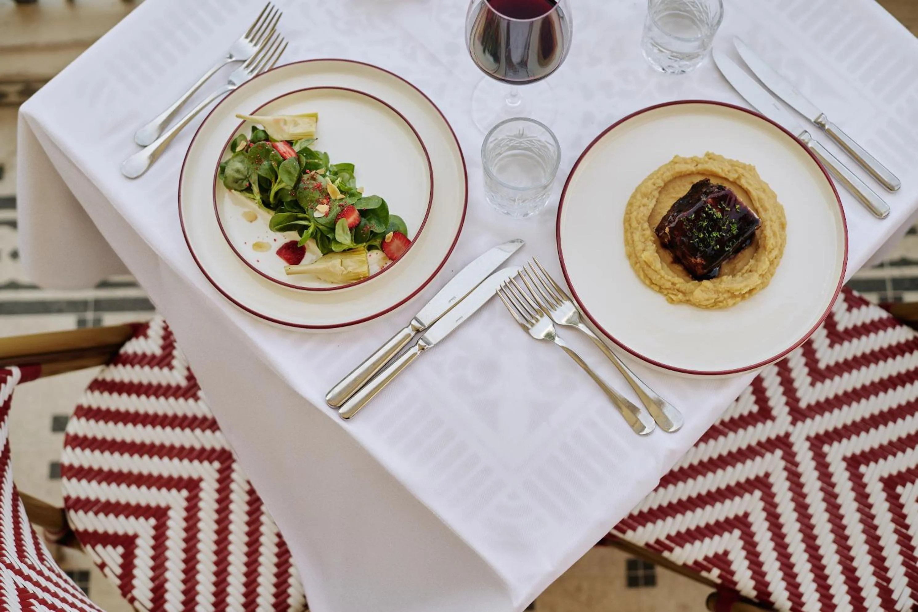 Restaurant/places to eat in Büyükada Splendid Palace Hotel