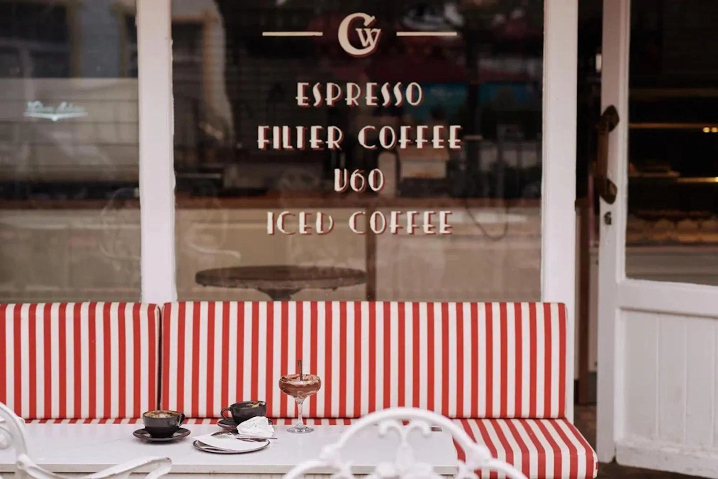 Lounge or bar in Büyükada Splendid Palace Hotel