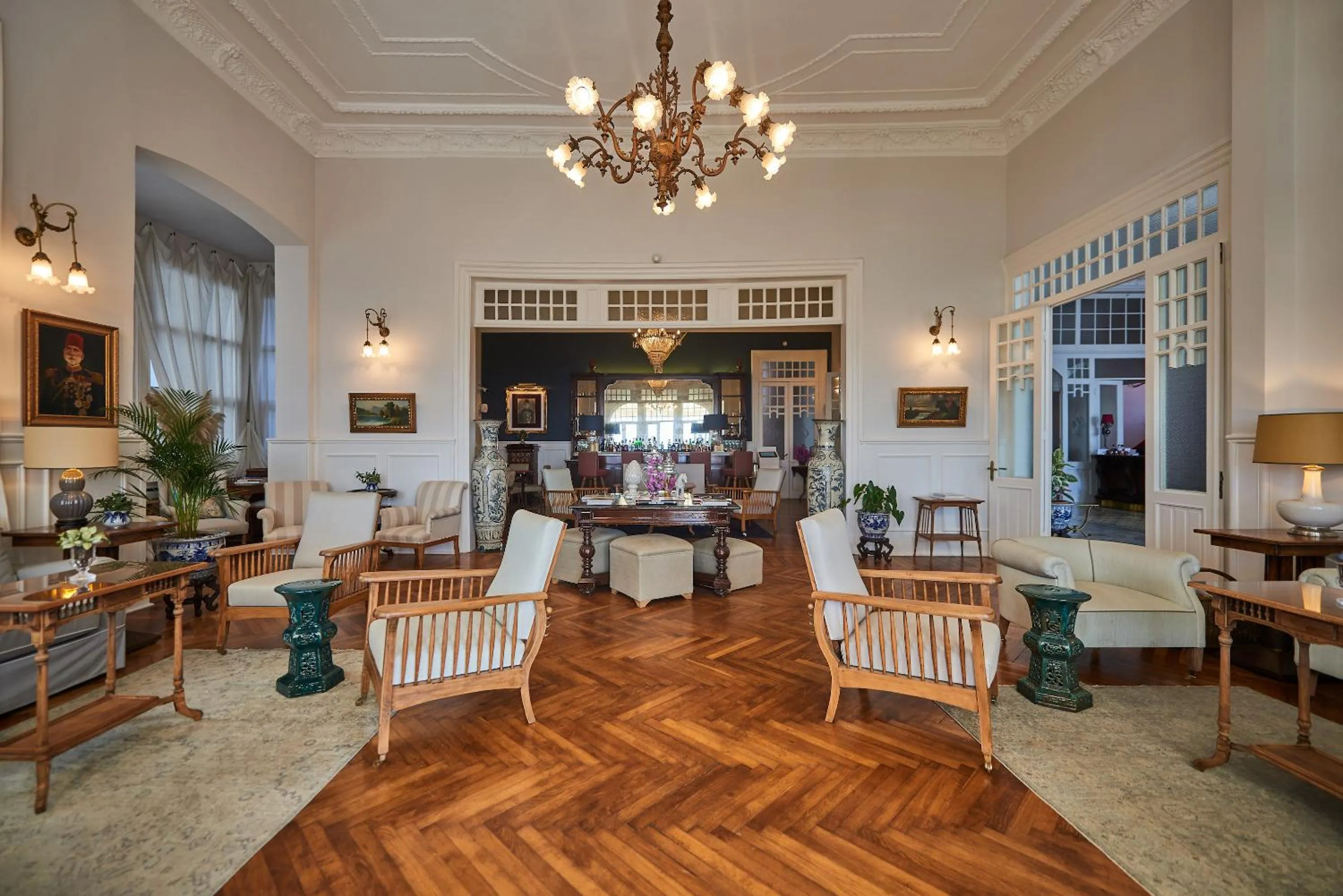 Lounge or bar in Büyükada Splendid Palace Hotel