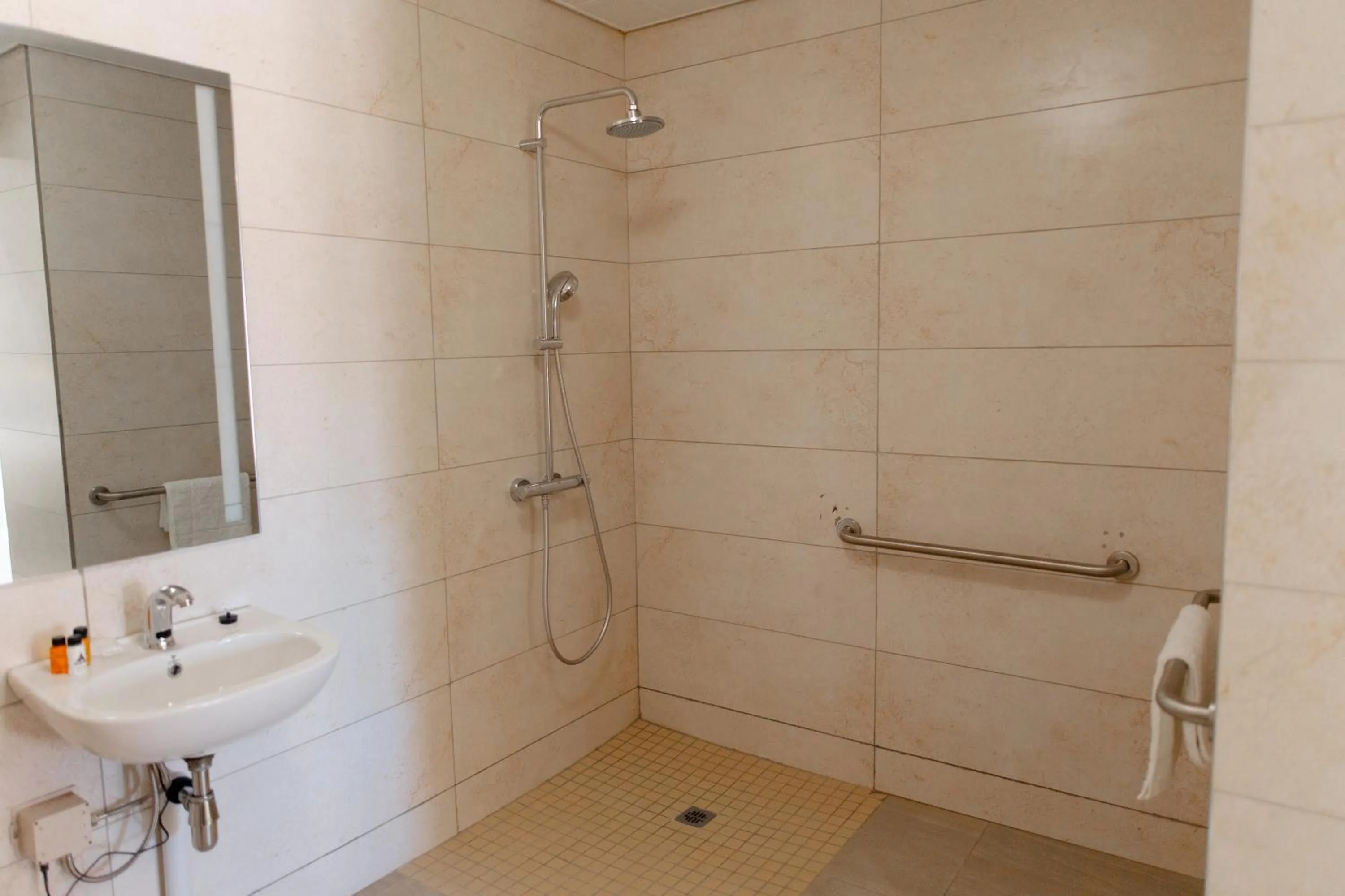 Bathroom in Acres Inn Klerksdorp