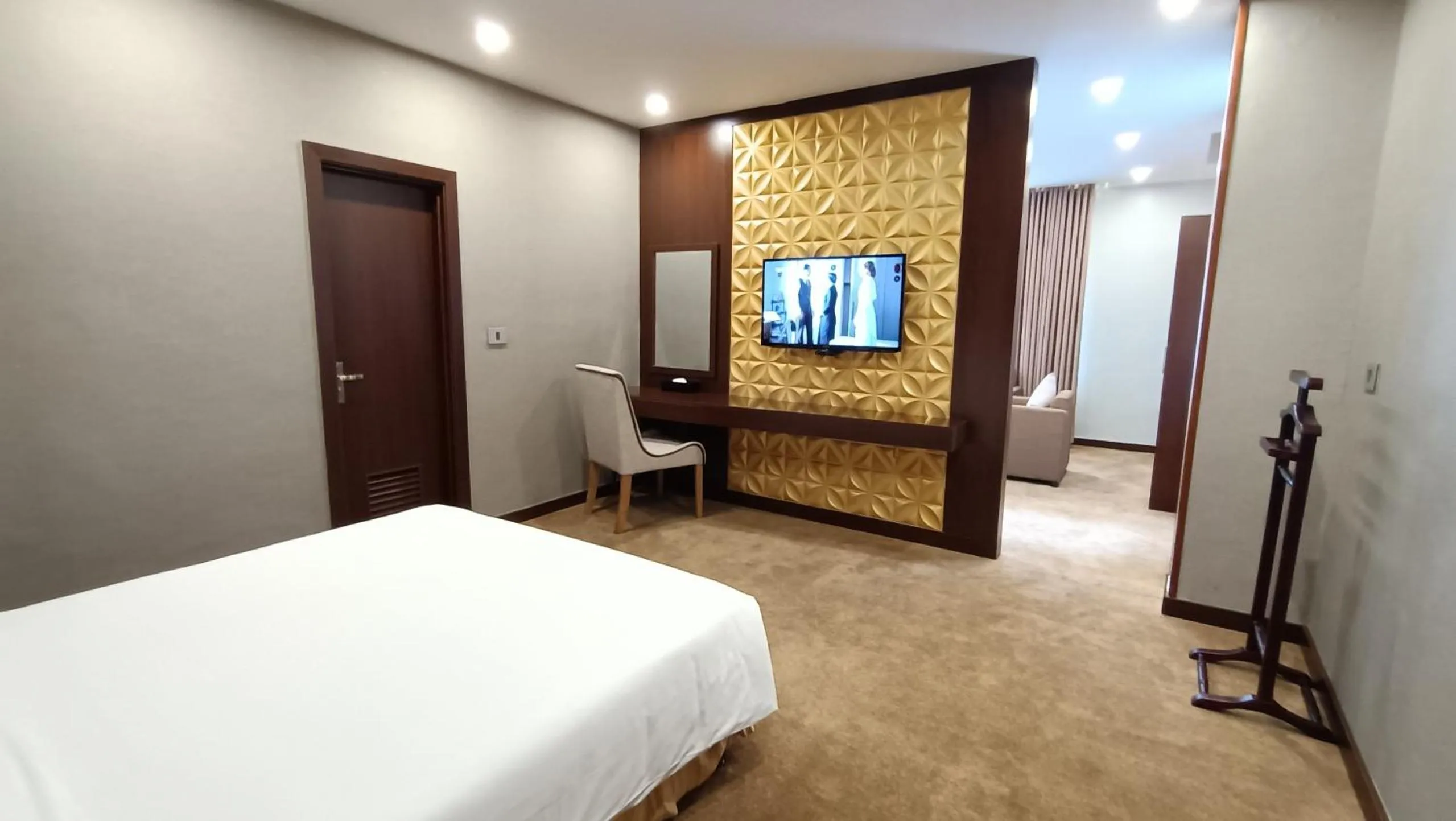 Living room, Bed in Muong Thanh Lai Chau Hotel