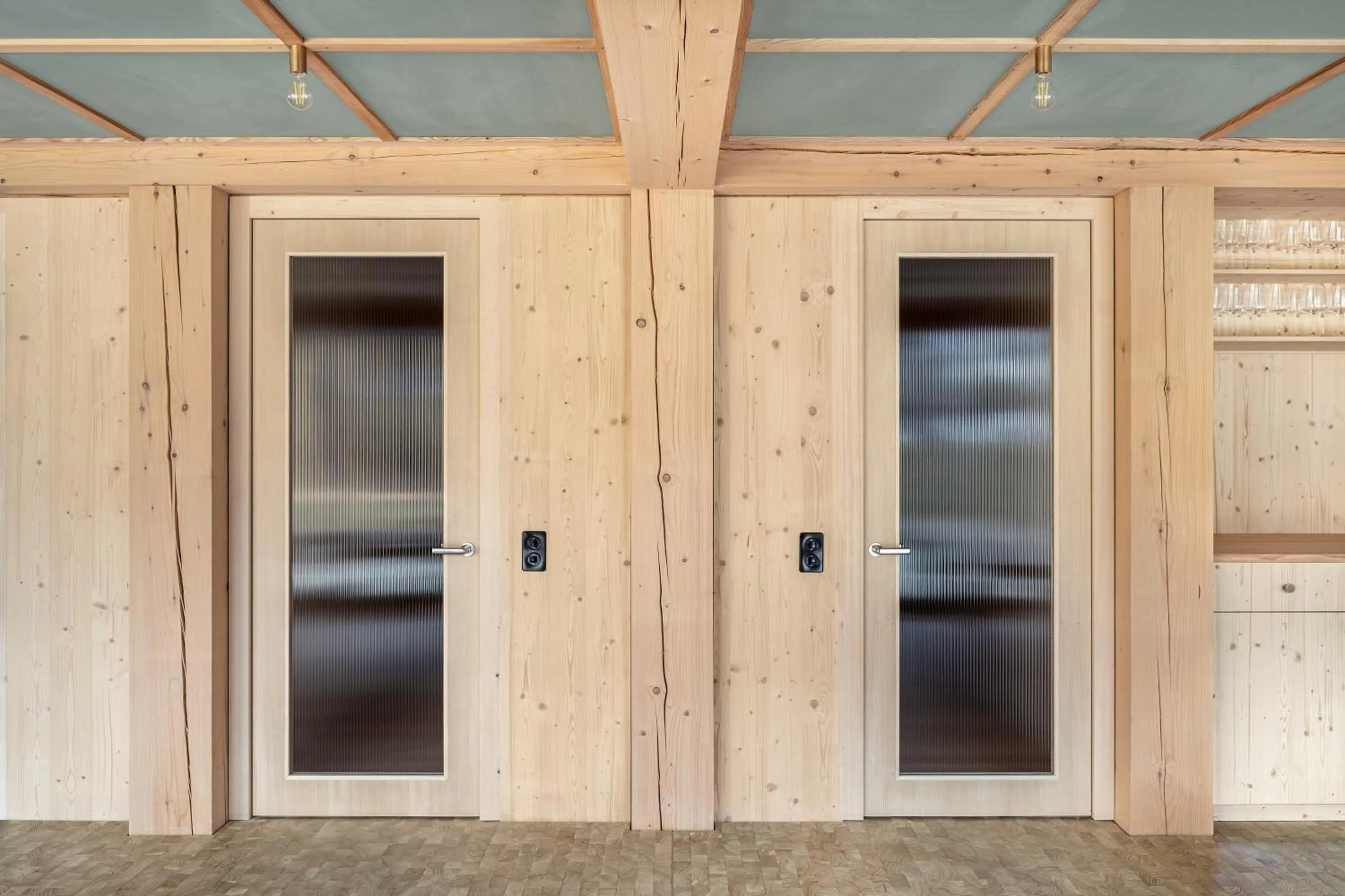 Lounge or bar in Berglodge Goms (Hotel)