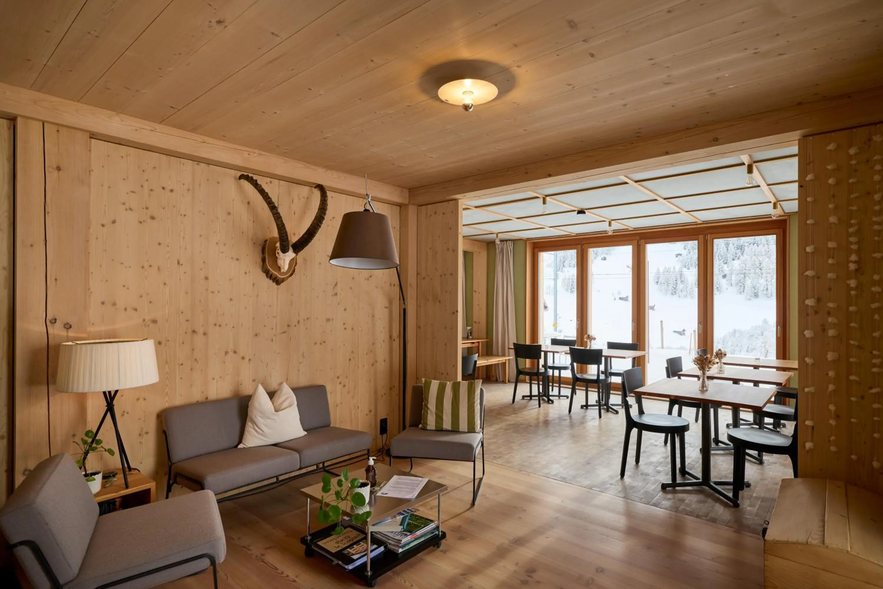 Restaurant/places to eat in Berglodge Goms (Hotel)