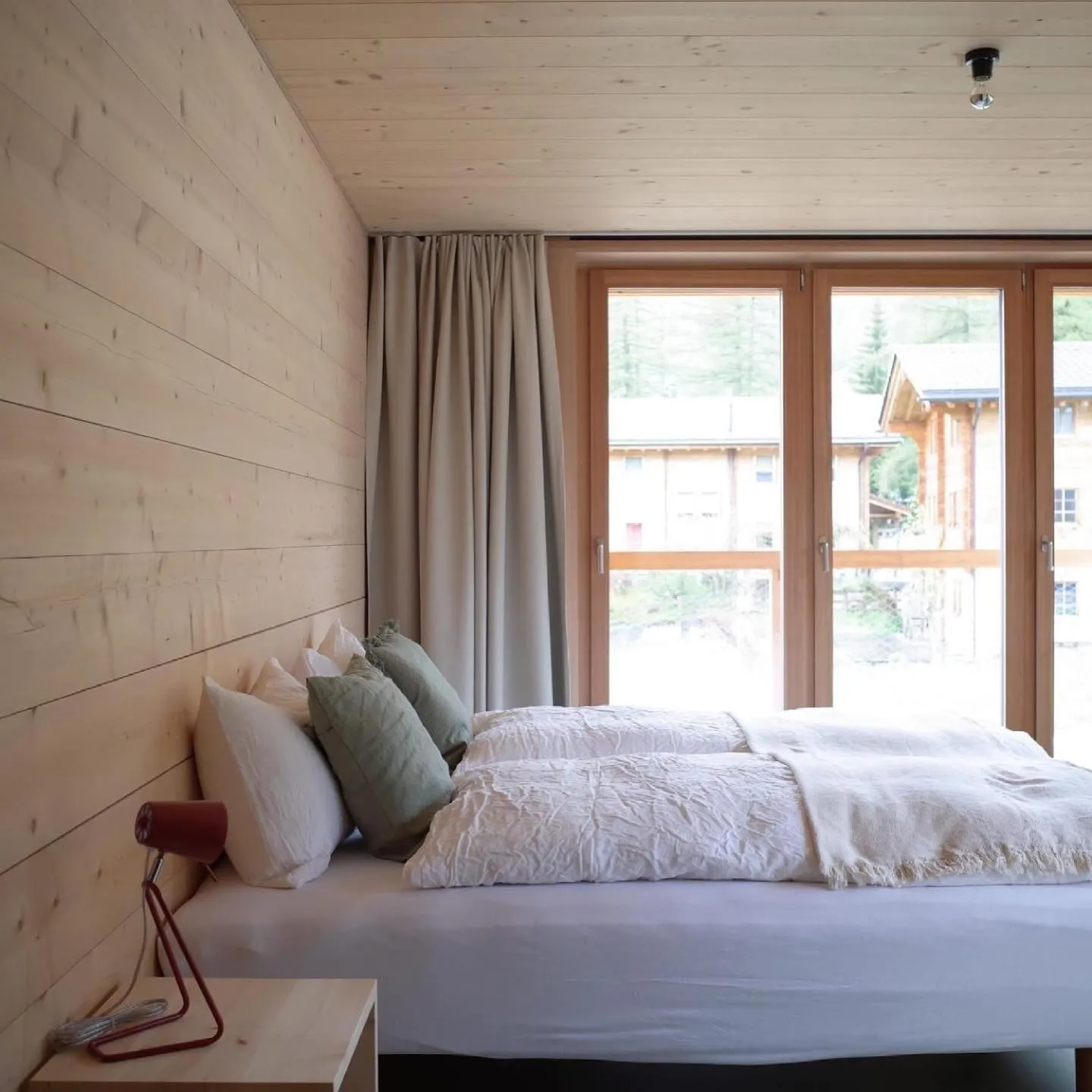 Bed in Berglodge Goms (Hotel)