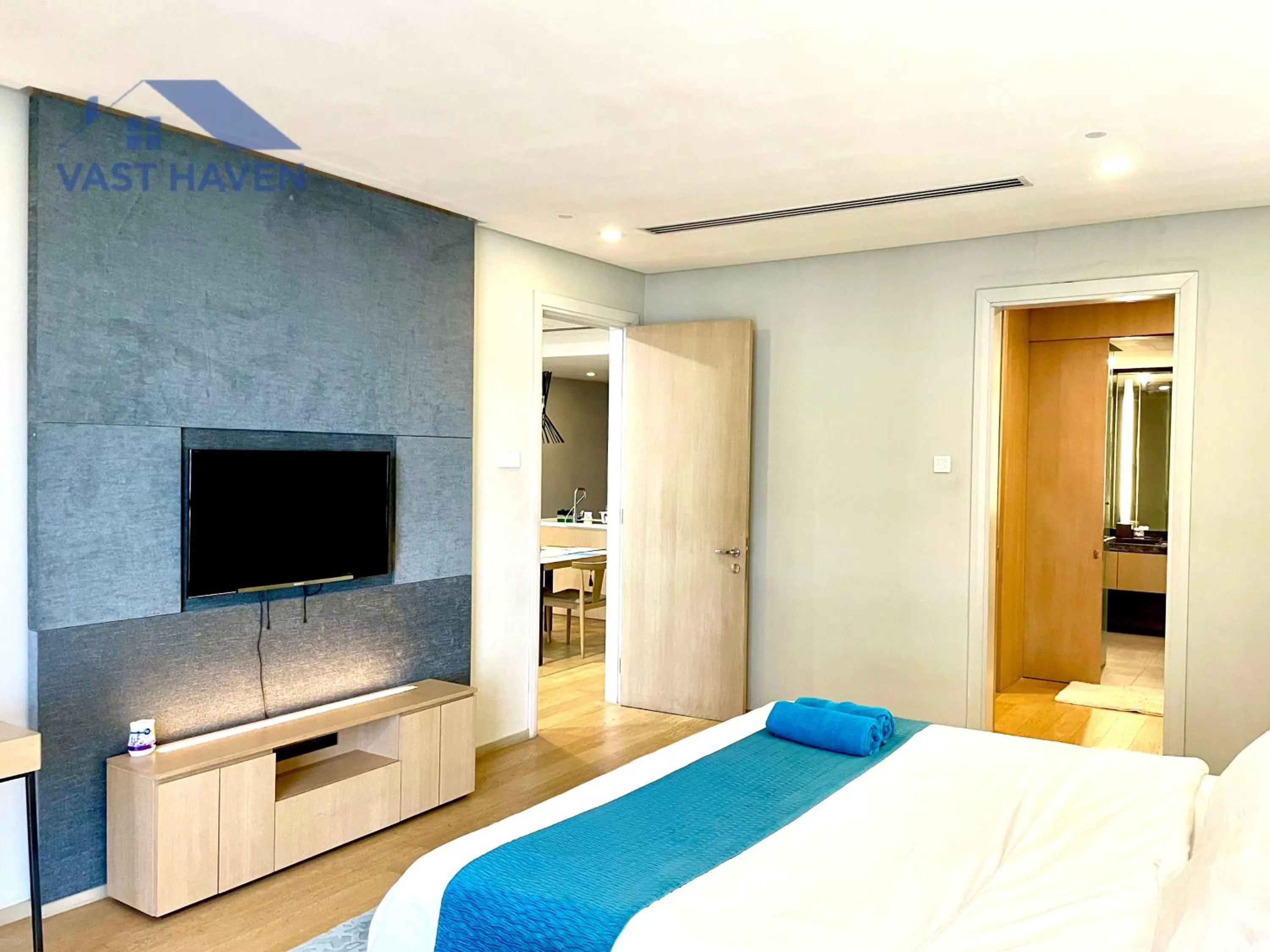 Bed in 188 Suites KLCC by VastHaven