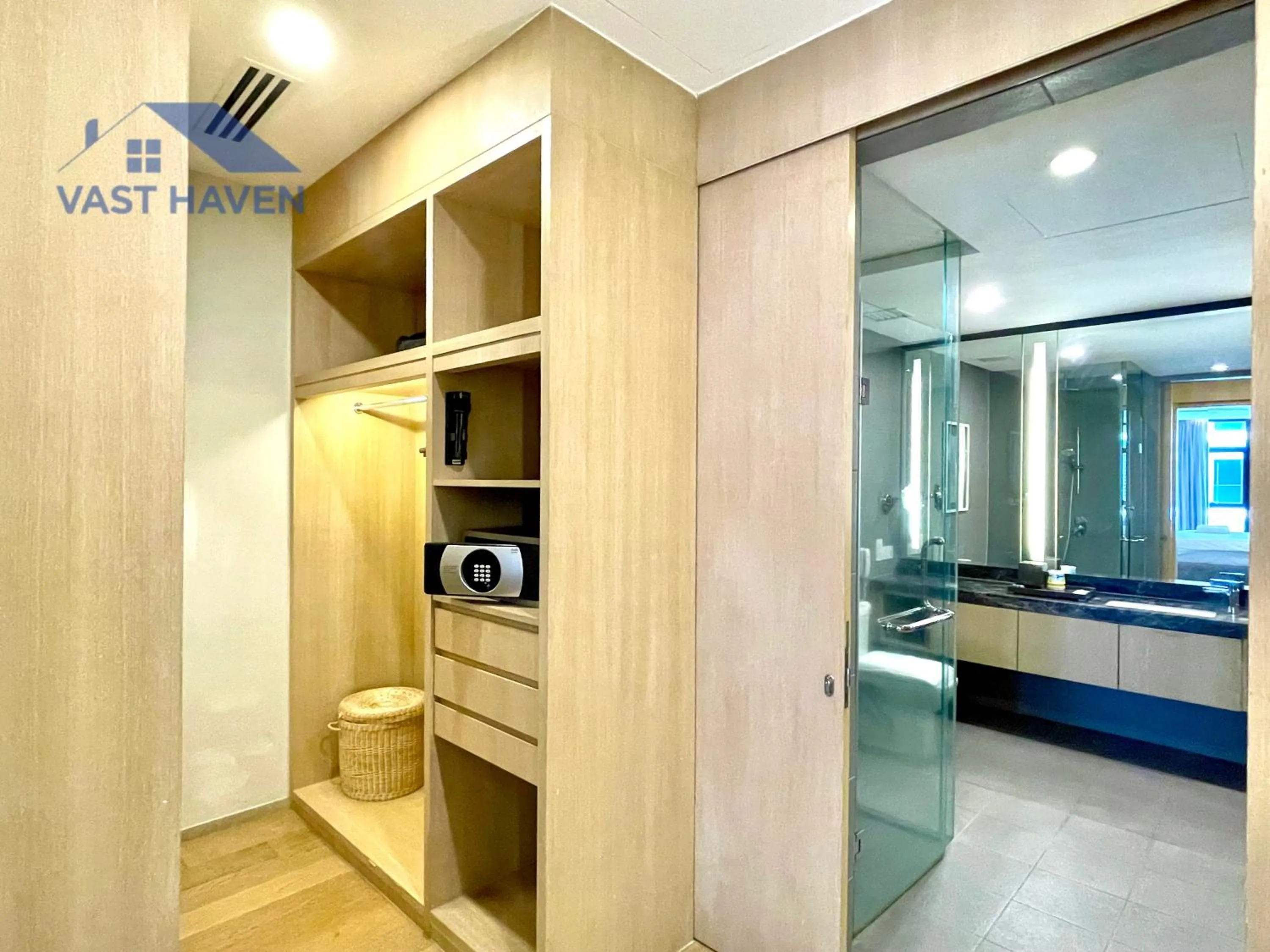 Toilet in 188 Suites KLCC by VastHaven