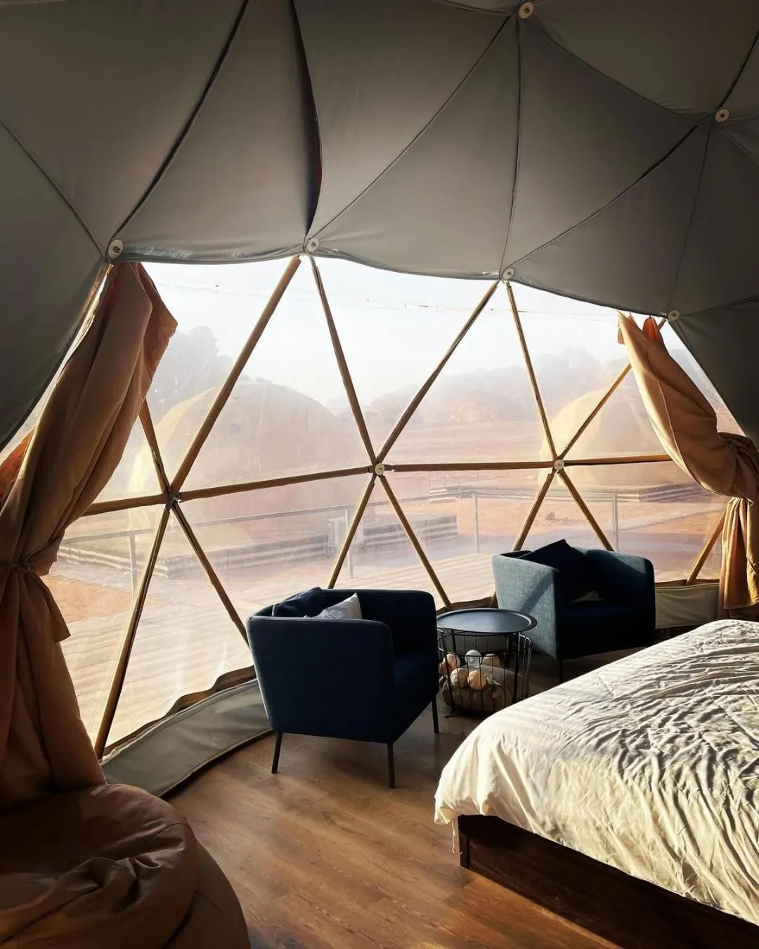 Bed in Wadirum winter
