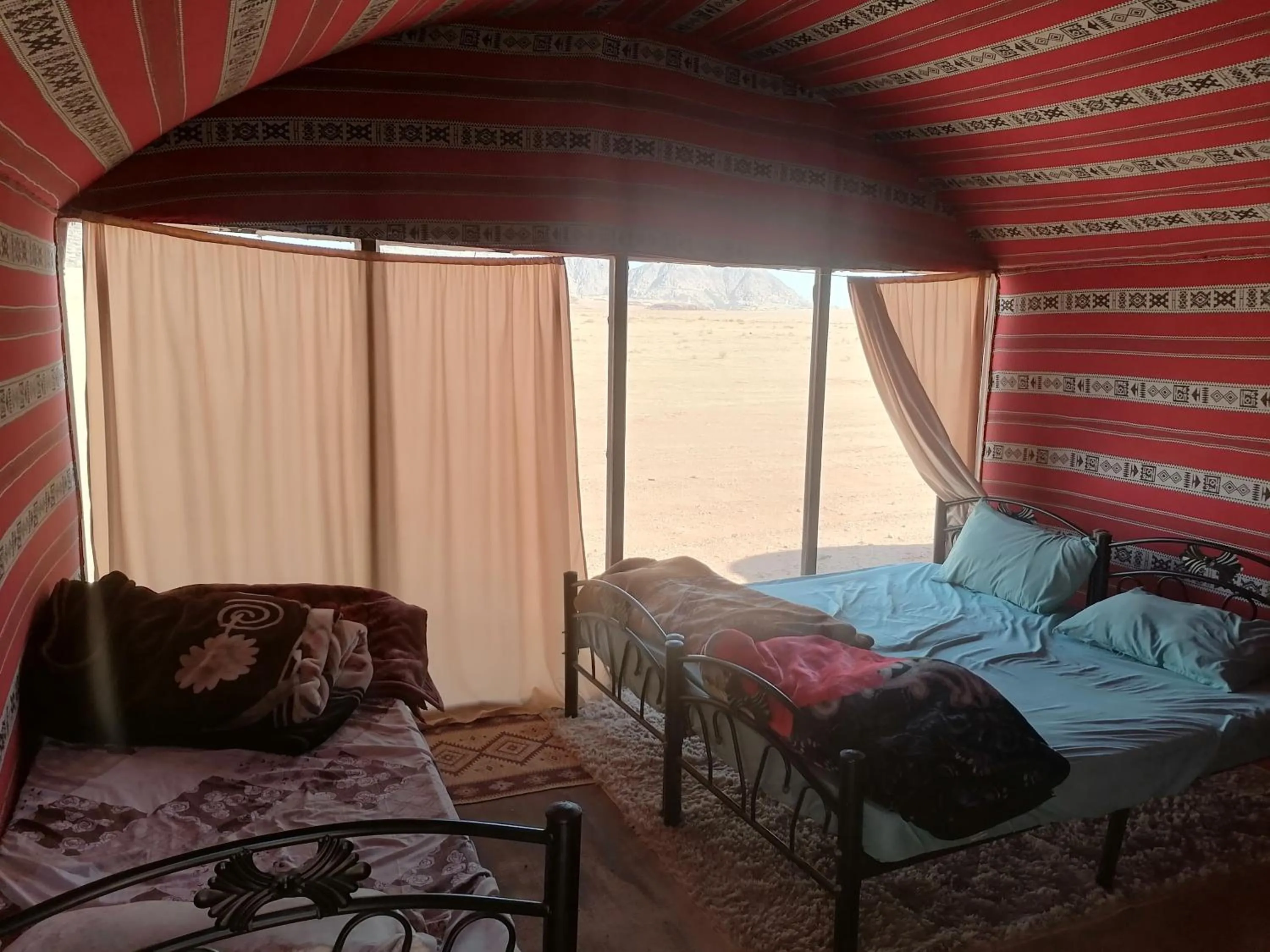 Photo of the whole room, Bed in Wadirum winter