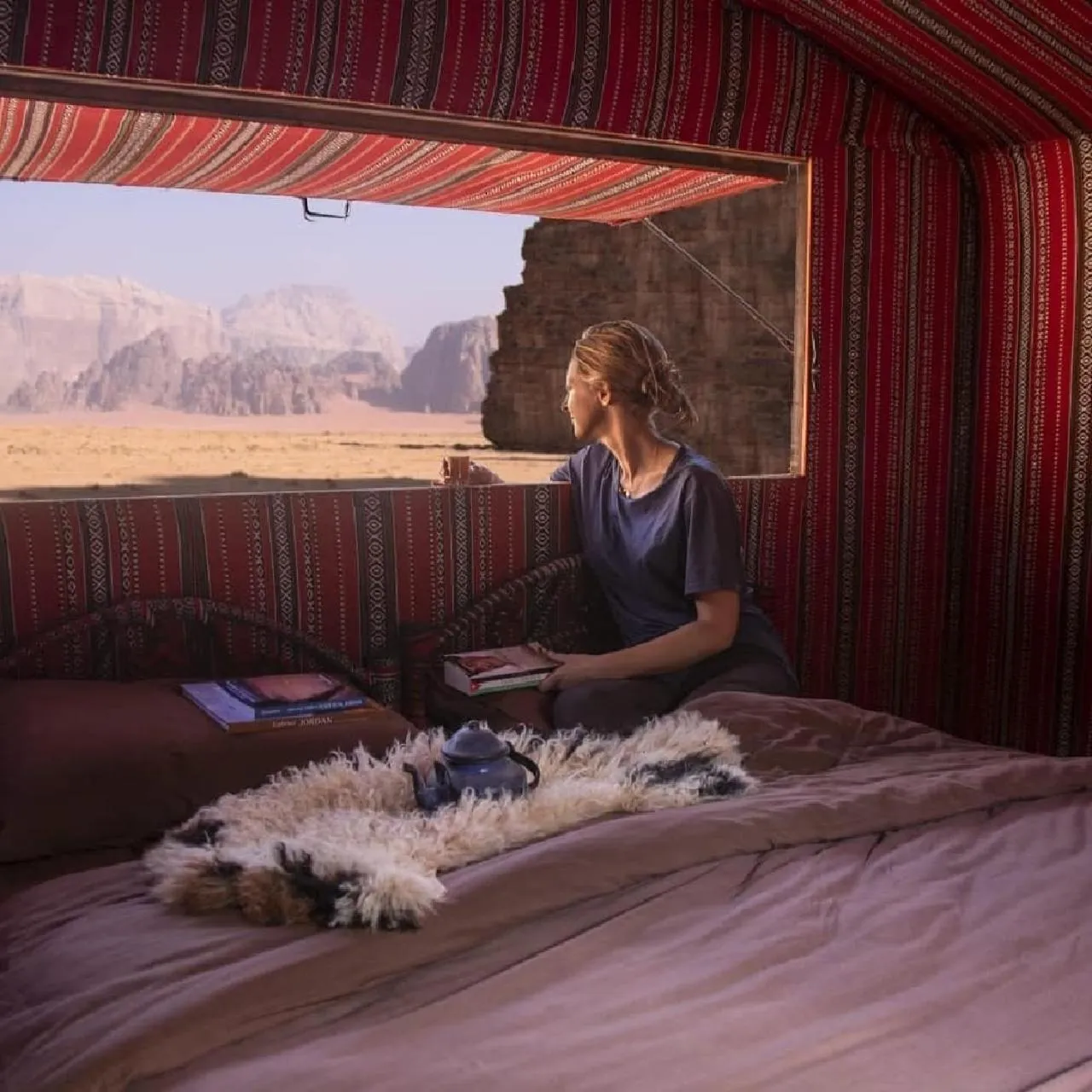 People in Wadirum winter