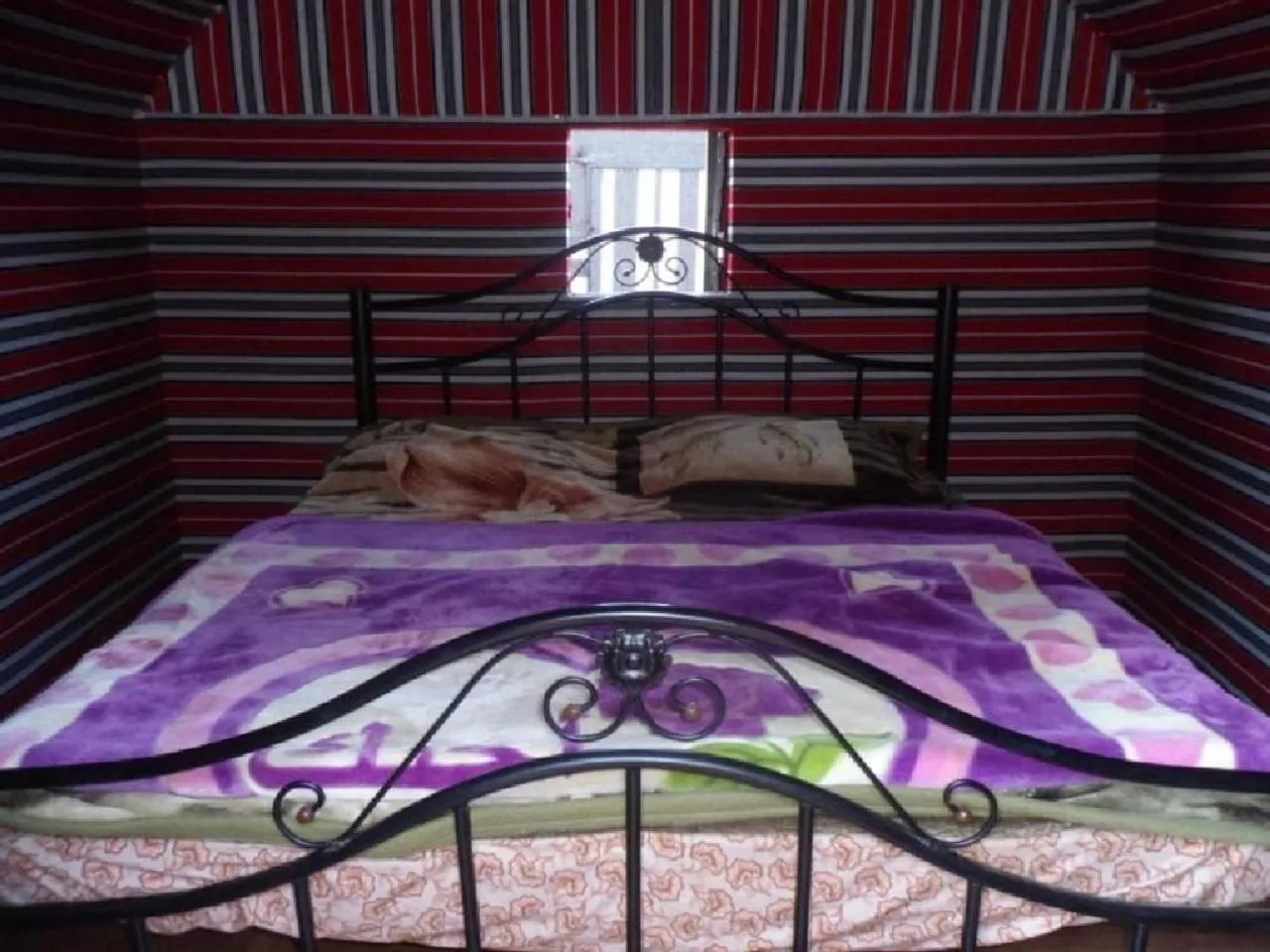 Bed in Wadirum winter