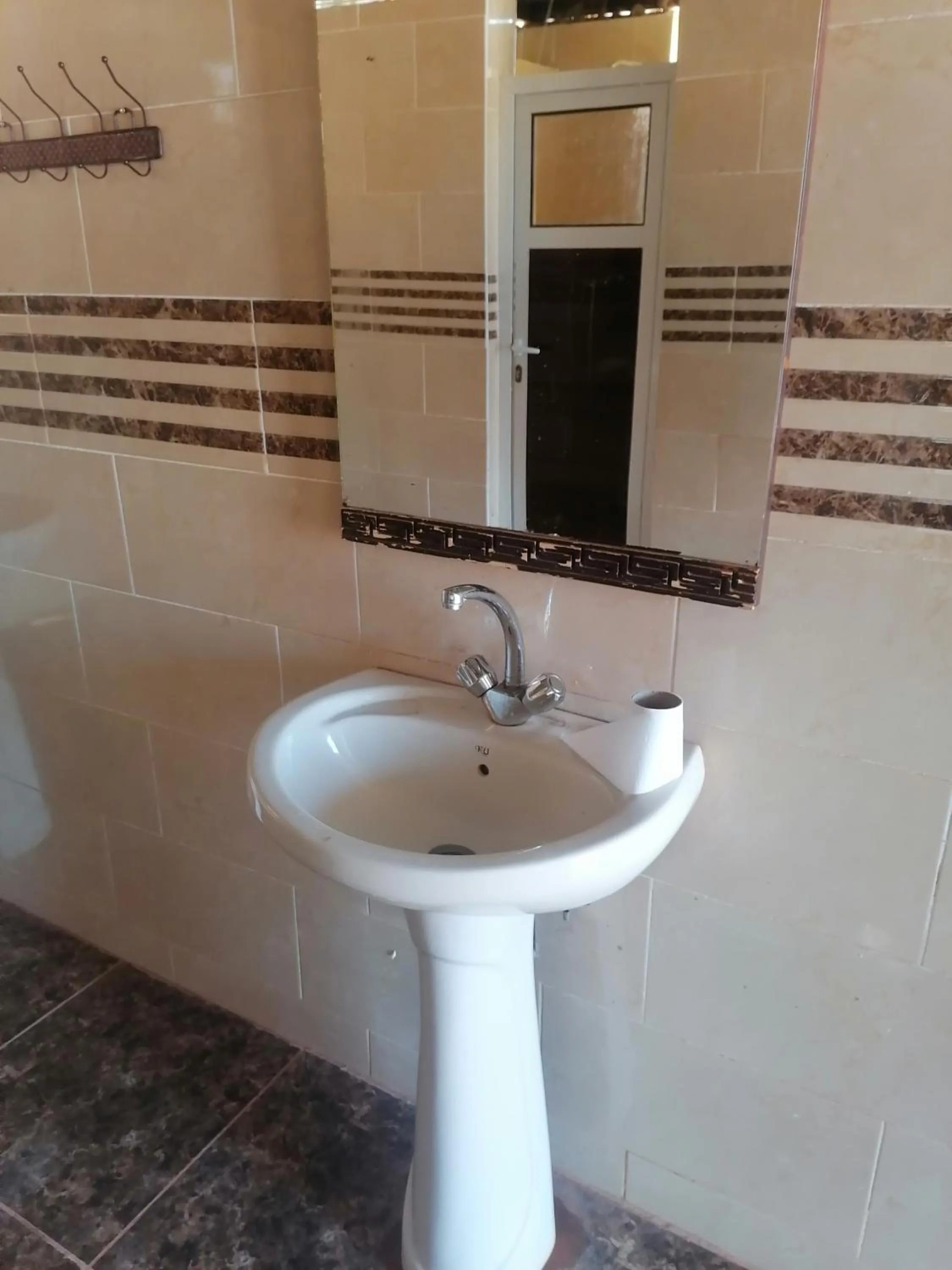 Shower in Wadirum winter