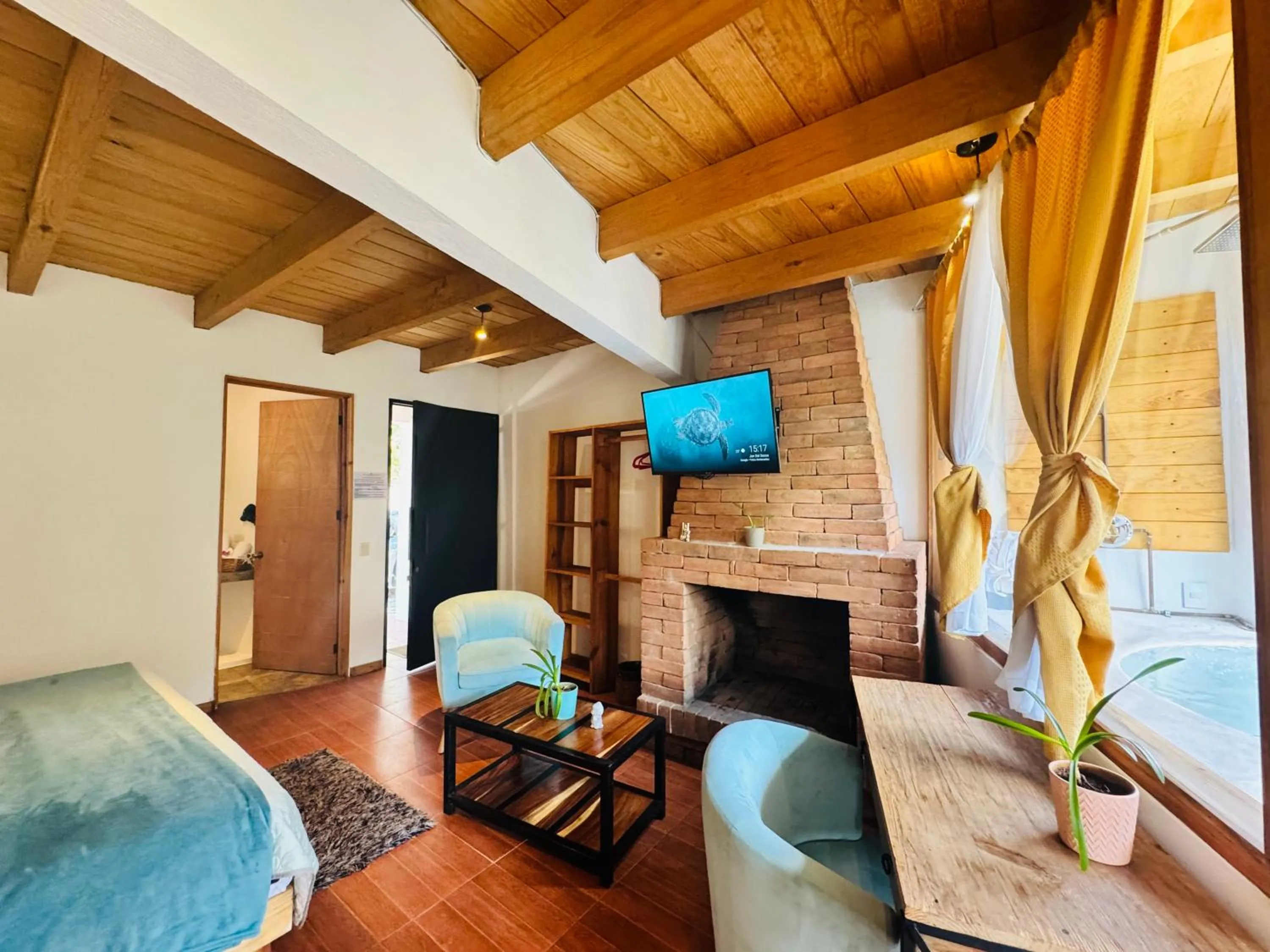 Bed in Encino House Hotel Boutique