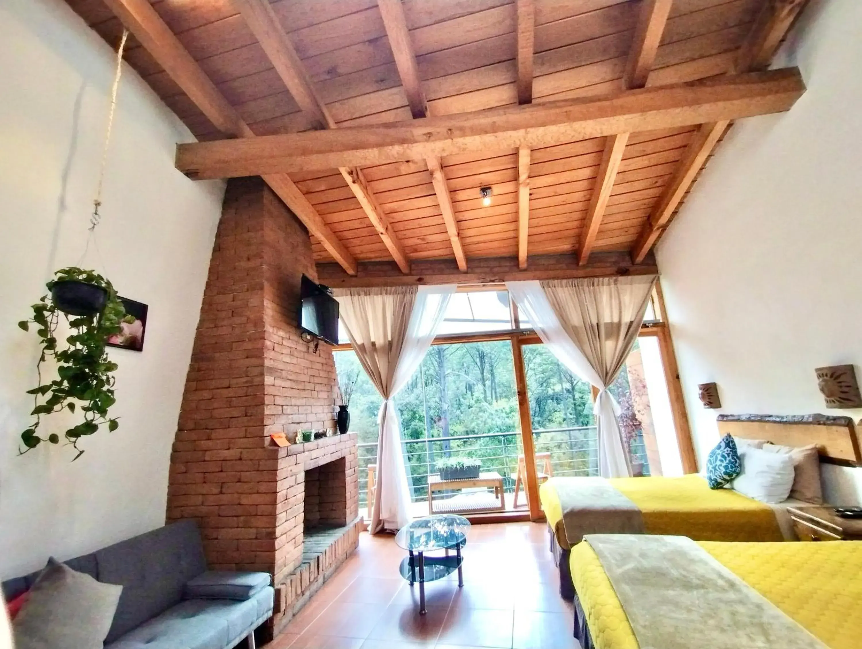 Suite with Balcony in Encino House Hotel Boutique Suite with Balcony in Encino House Hotel Boutique