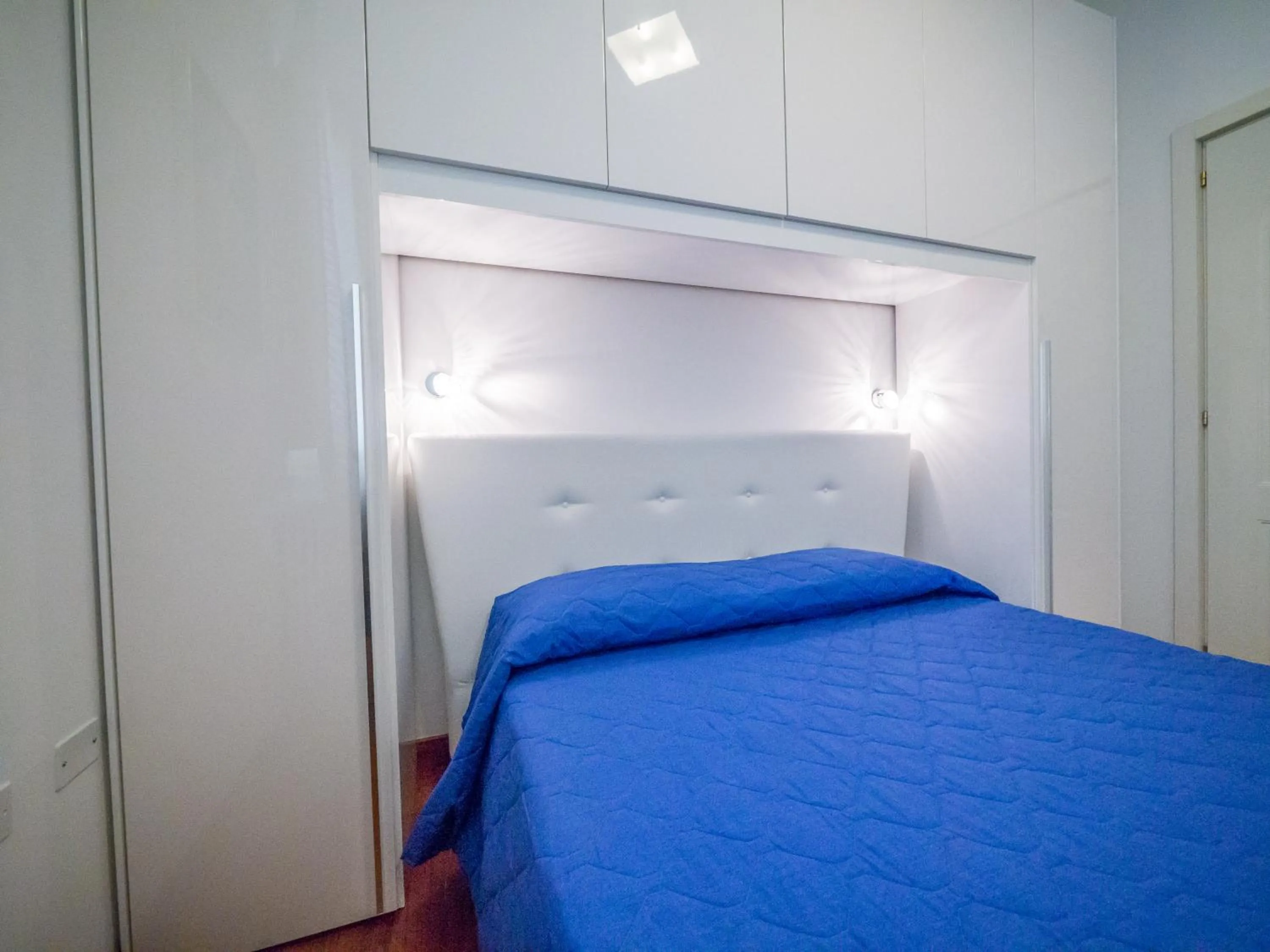 Decorative detail, Bed in Villa Bellini Room&Breakfast