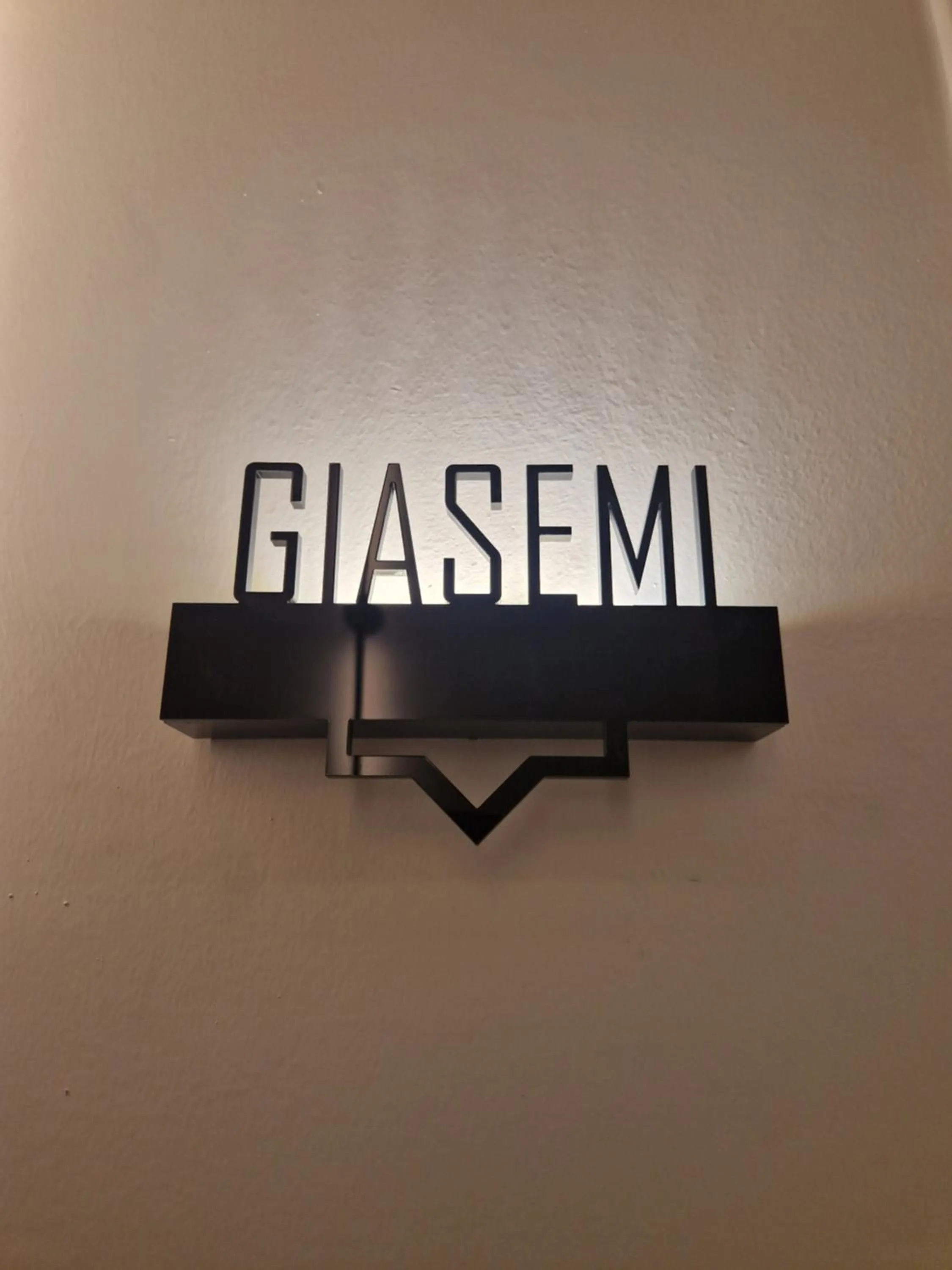 Logo/Certificate/Sign in Jensen Luxury Suites