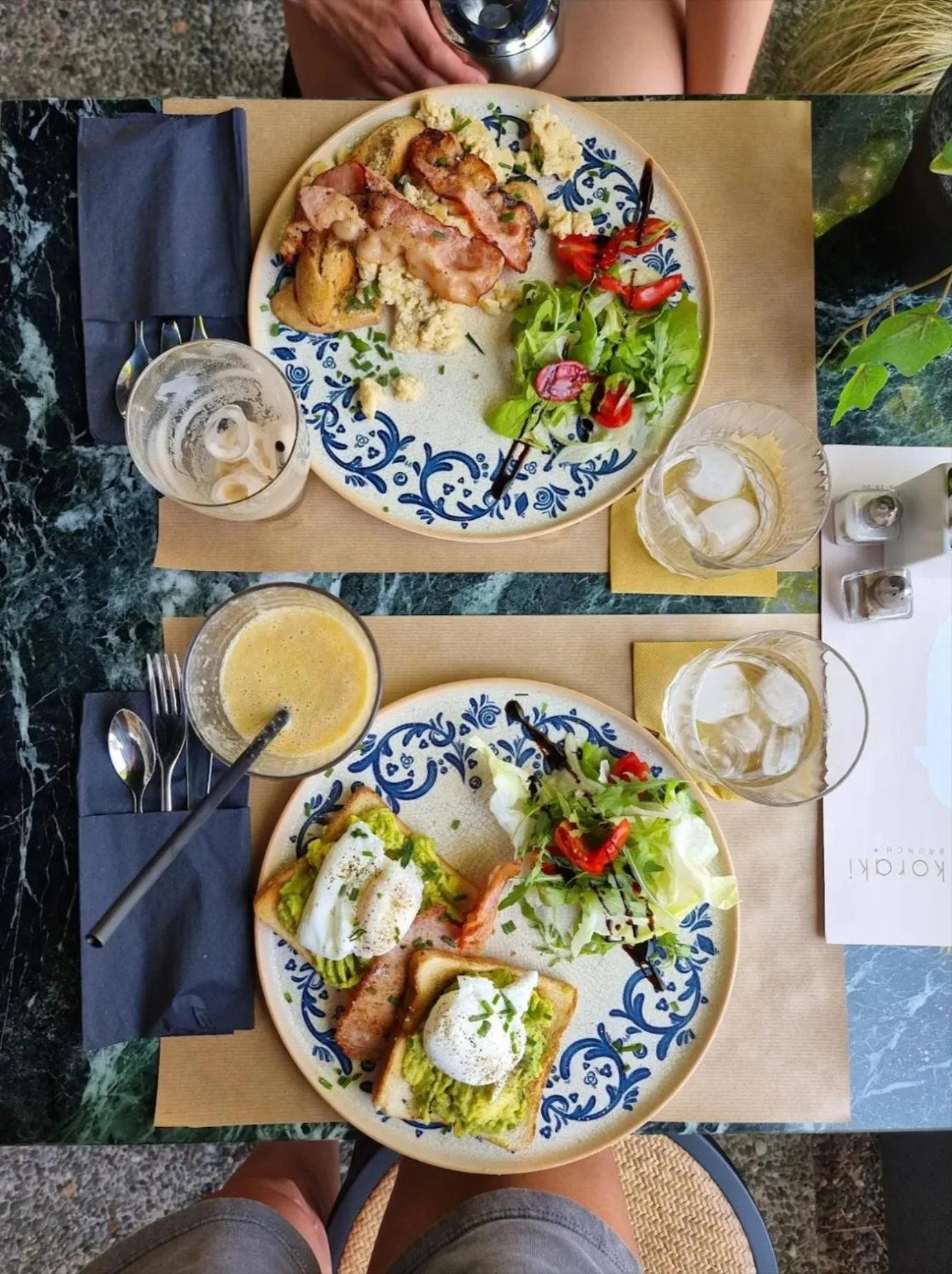 Breakfast in Jensen Luxury Suites