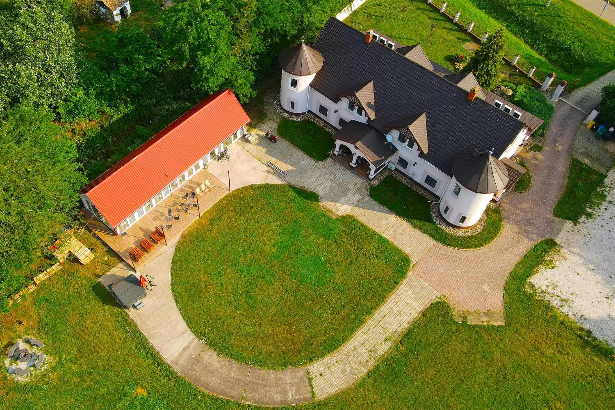 Property building in The Luxo Wine Museum Hotel