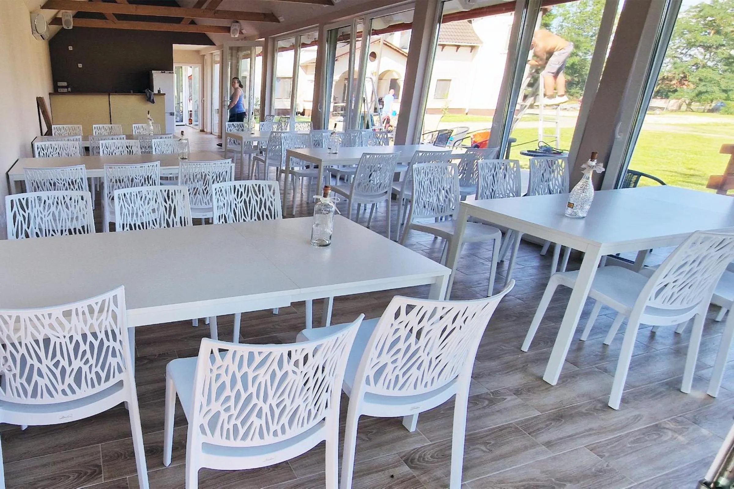 Restaurant/places to eat in The Luxo Wine Museum Hotel