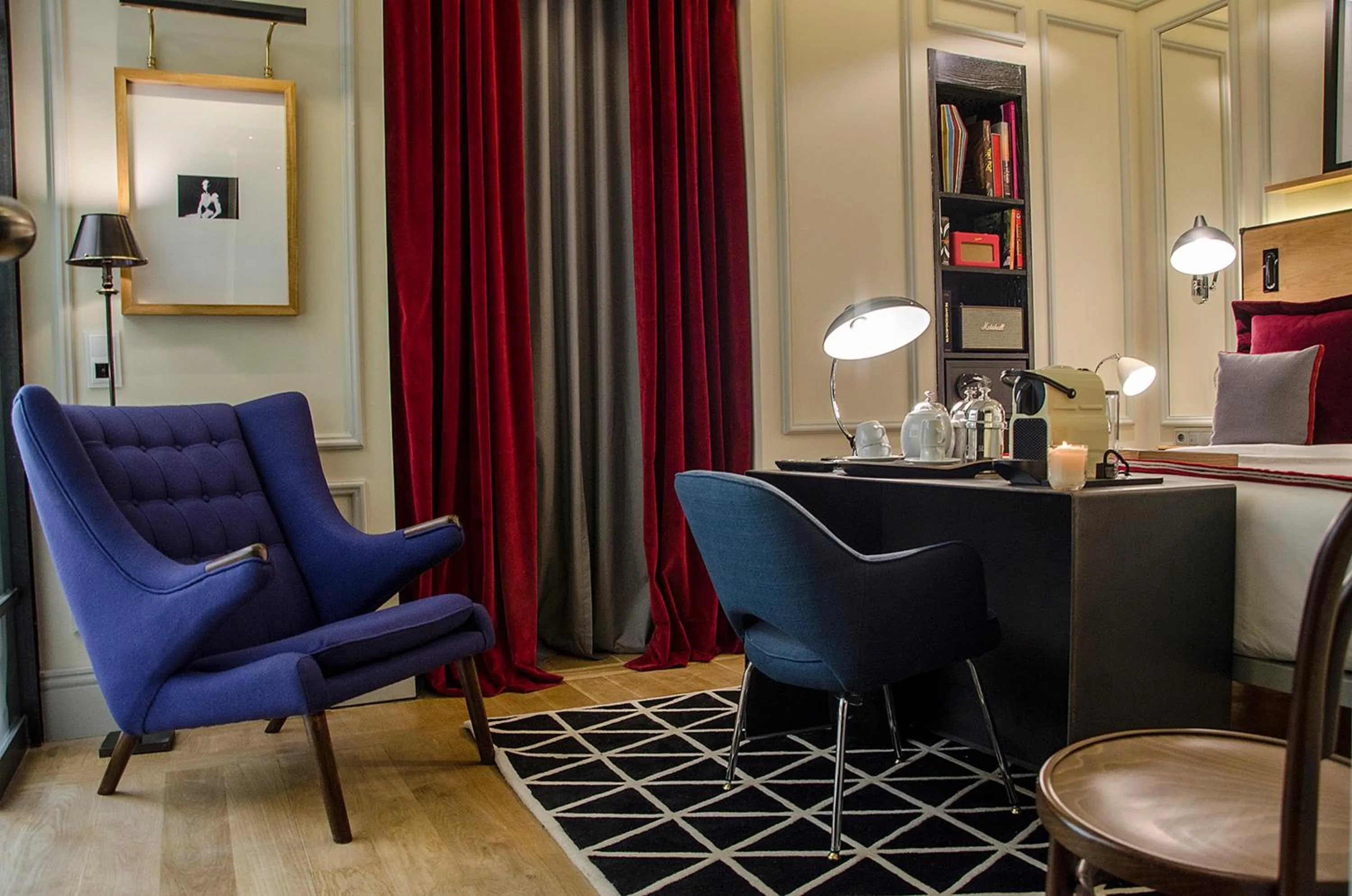 Coffee/tea facilities in Browns Central Hotel