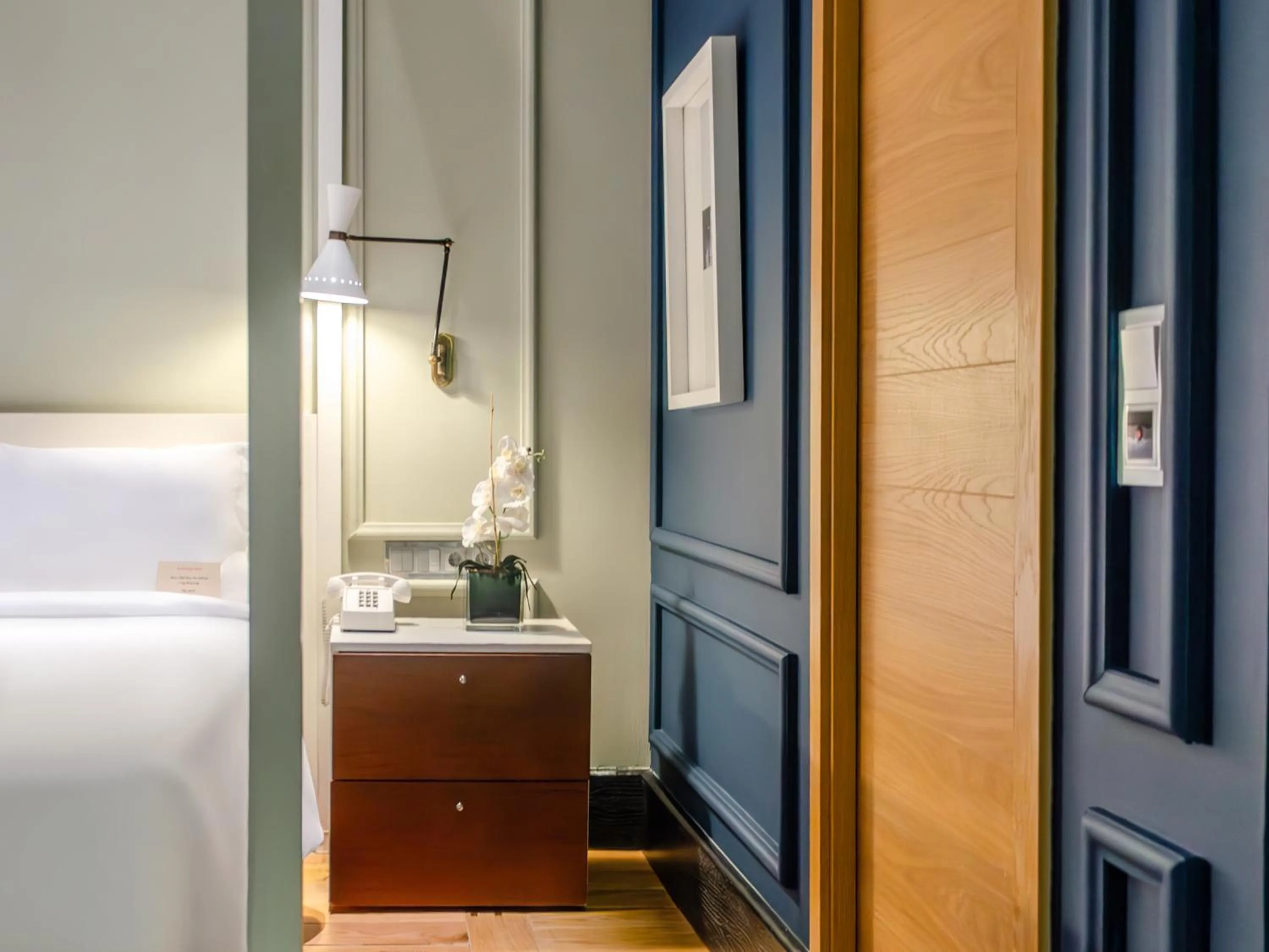 Decorative detail, Bed in Browns Central Hotel