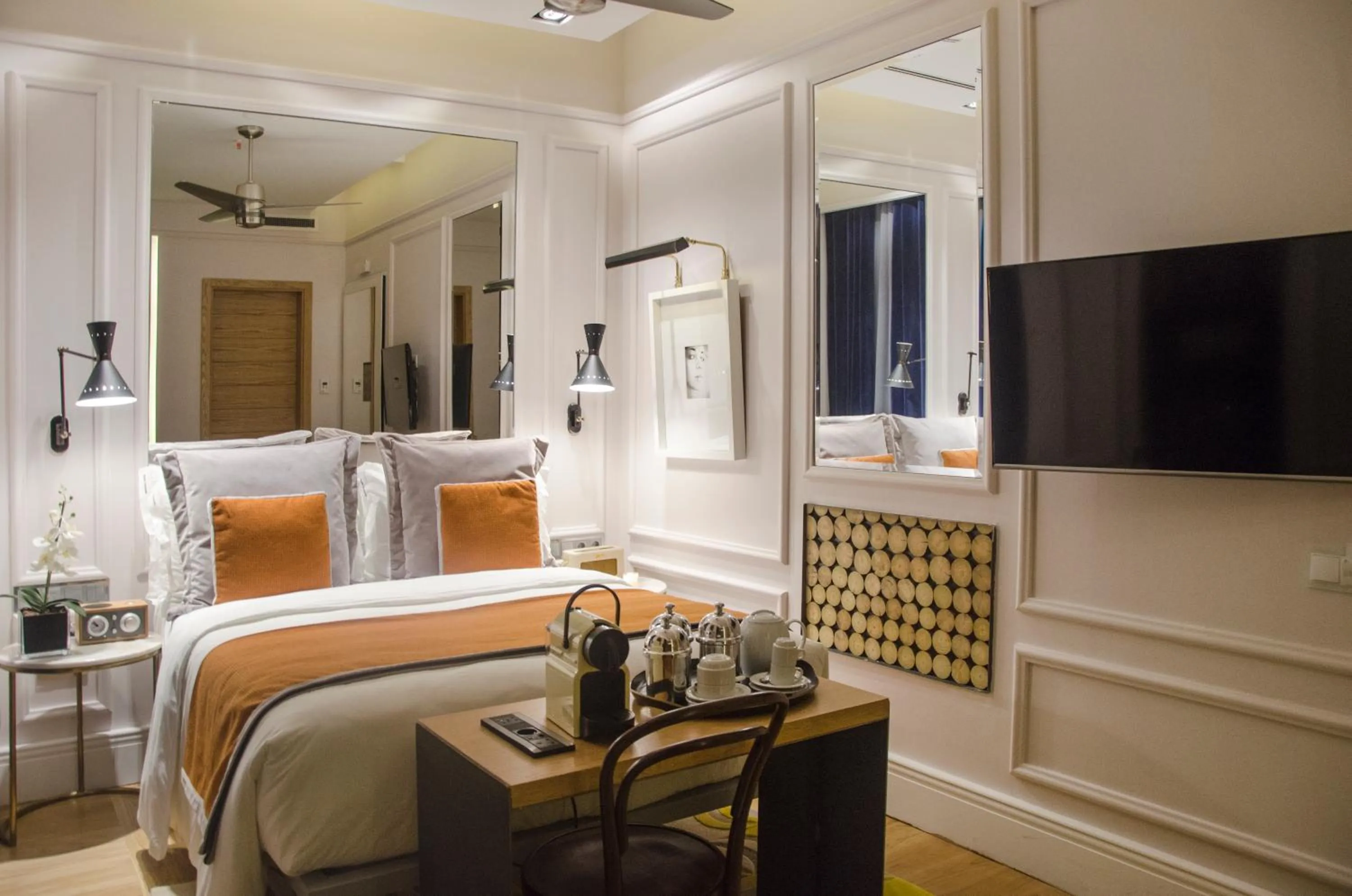 Bed in Browns Central Hotel