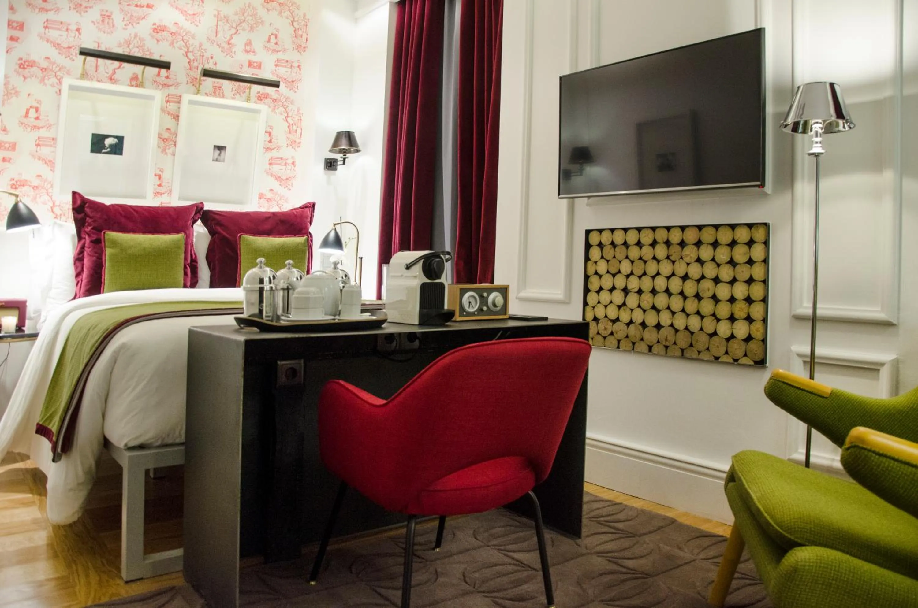 Bed in Browns Central Hotel