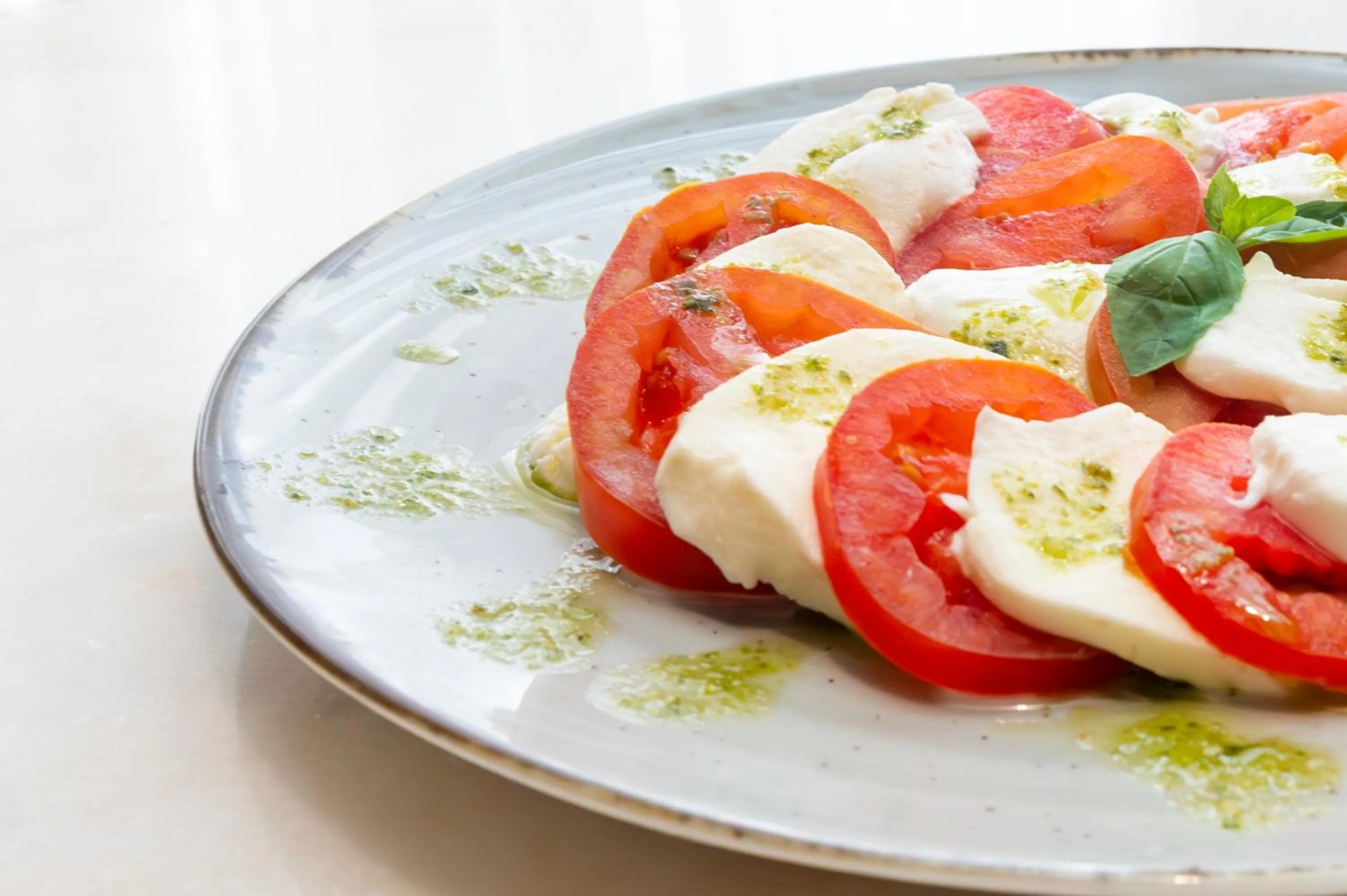 Food and drinks in Browns Central Hotel