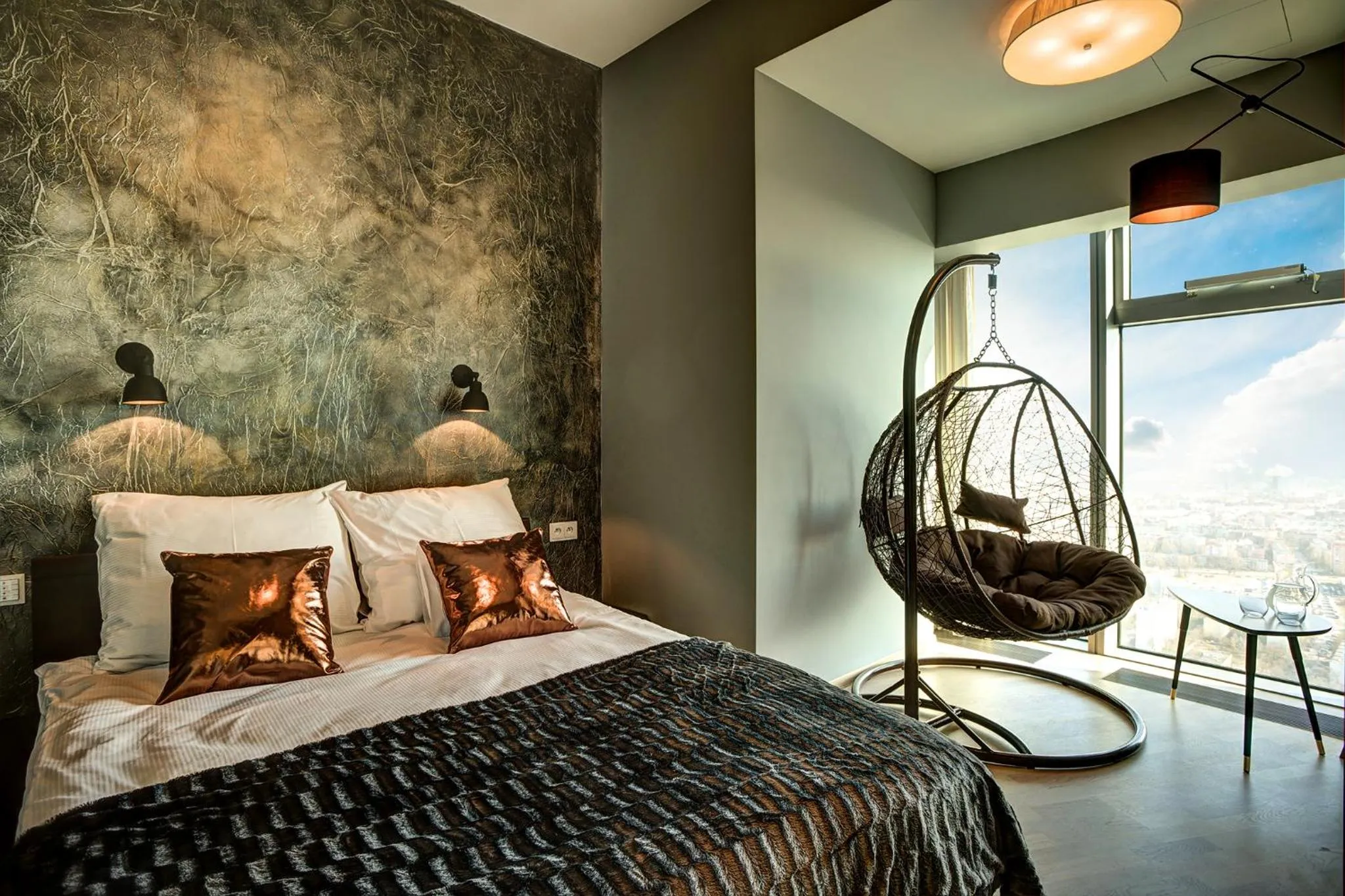 Bed in In The Sky - Apartamenty w Sky Tower