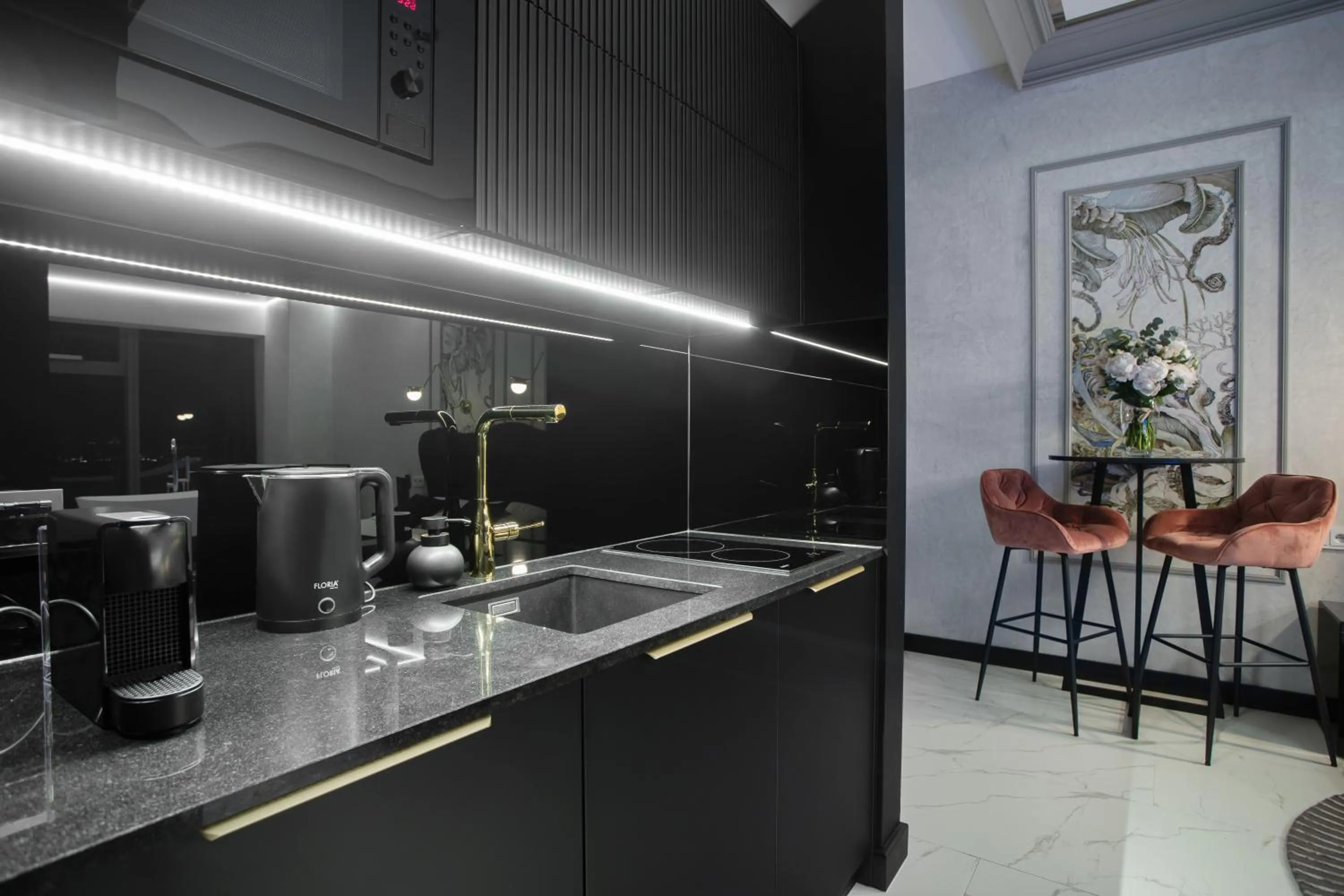 Coffee/tea facilities in In The Sky - Apartamenty w Sky Tower