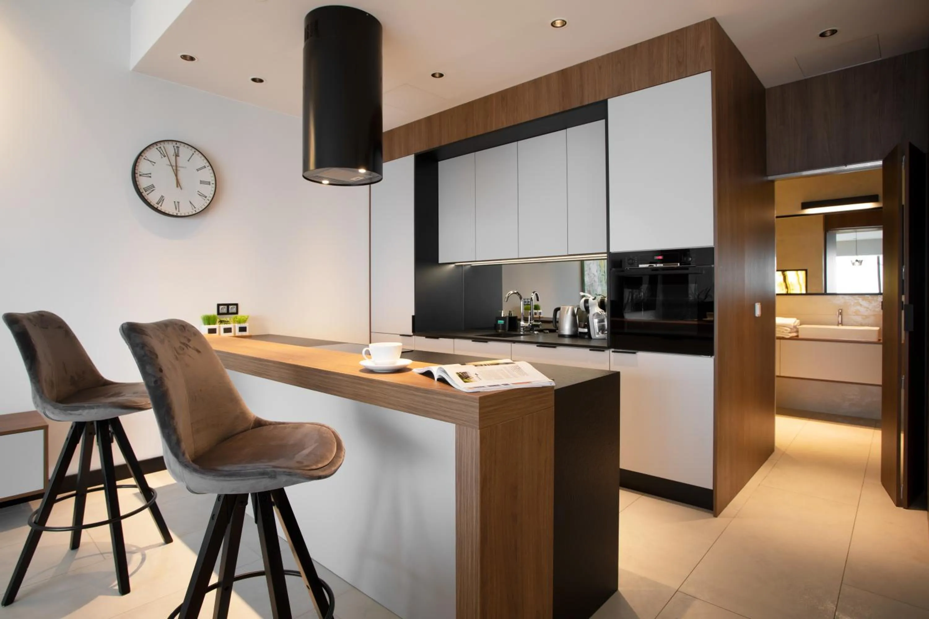 Kitchen or kitchenette in In The Sky - Apartamenty w Sky Tower