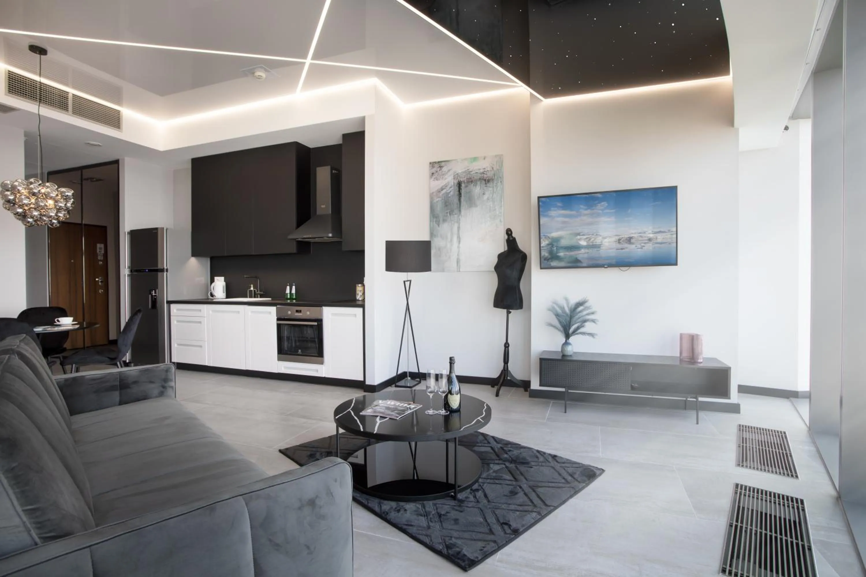 TV and multimedia in In The Sky - Apartamenty w Sky Tower