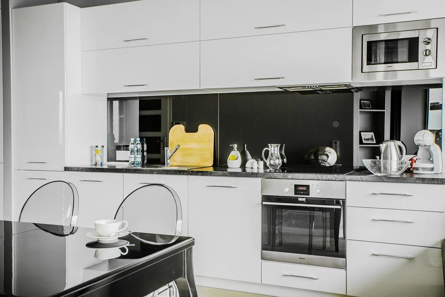 Kitchen or kitchenette in In The Sky - Apartamenty w Sky Tower