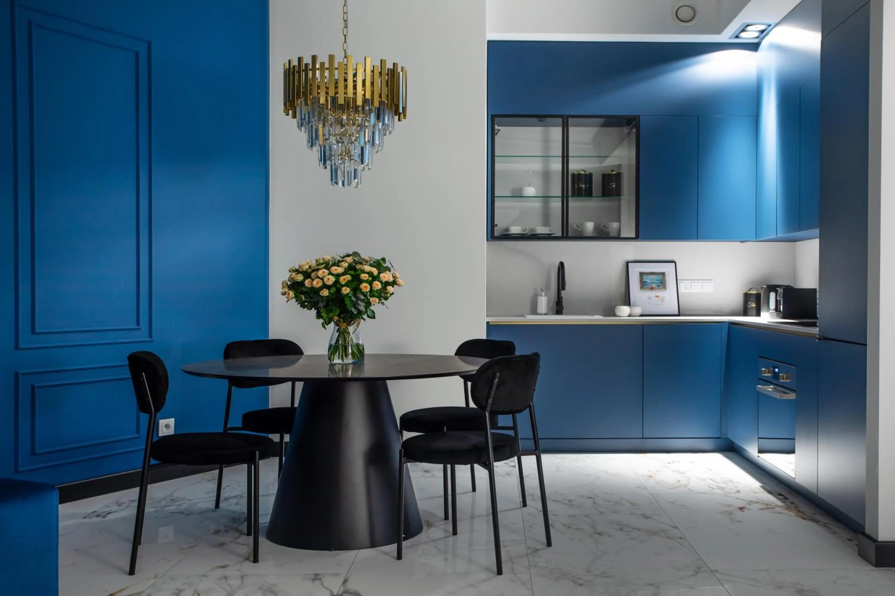 Kitchen or kitchenette in In The Sky - Apartamenty w Sky Tower