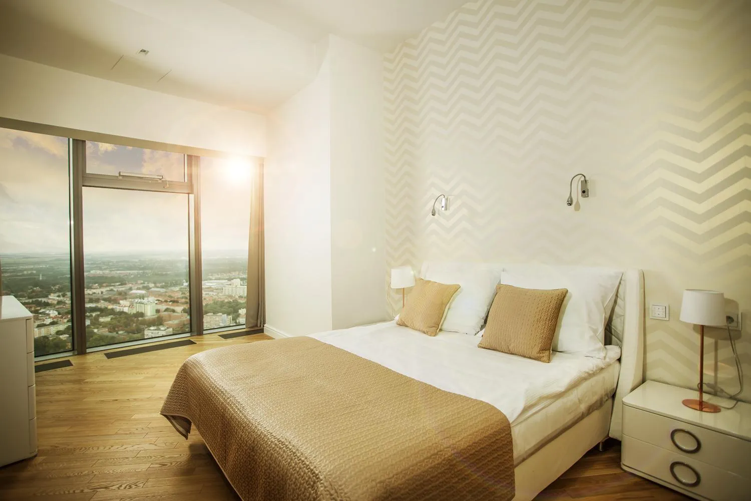 Bedroom, Bed in In The Sky - Apartamenty w Sky Tower