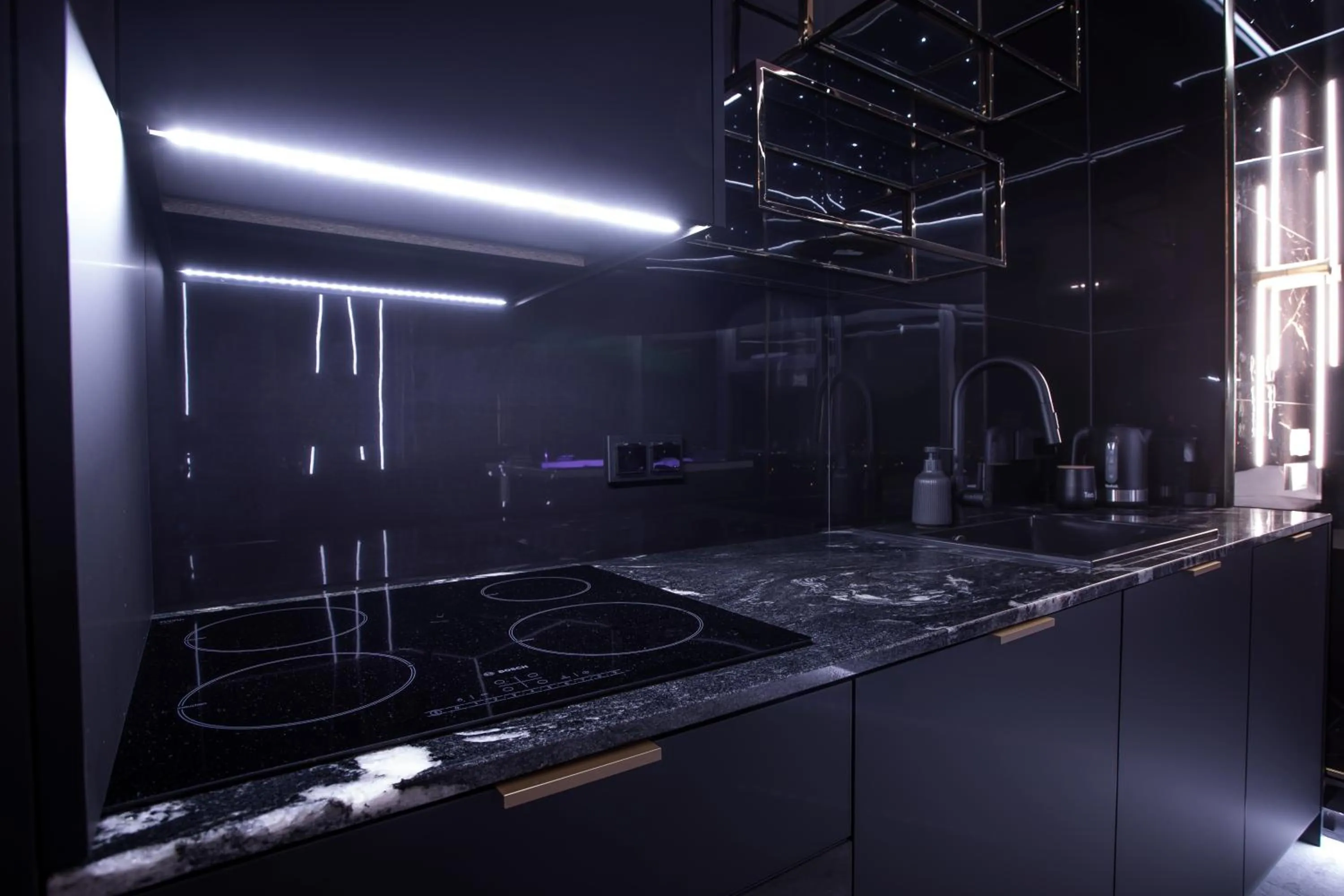 Kitchen or kitchenette in In The Sky - Apartamenty w Sky Tower