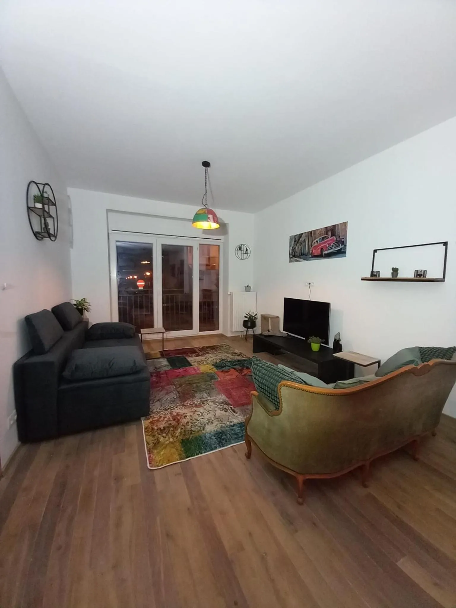 Seating area in 1- Summer Breeze Apartment