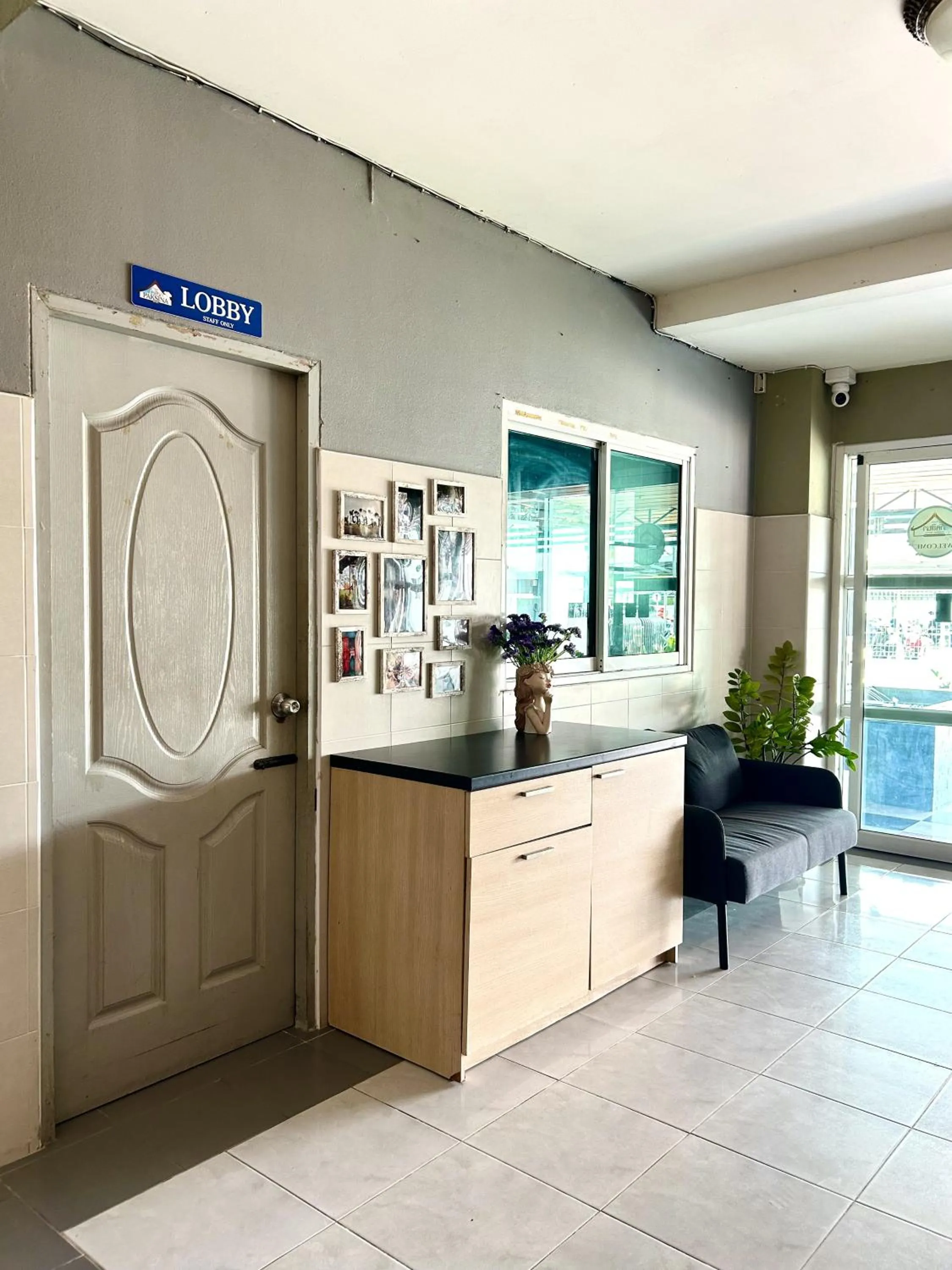 Property building in Paksina Hotel