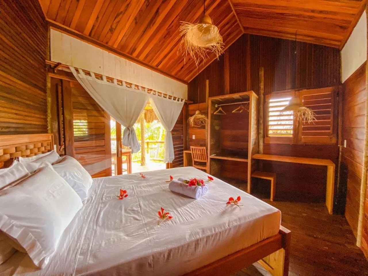 Photo of the whole room, Bed in Villa Caravelas Praia de Moitas