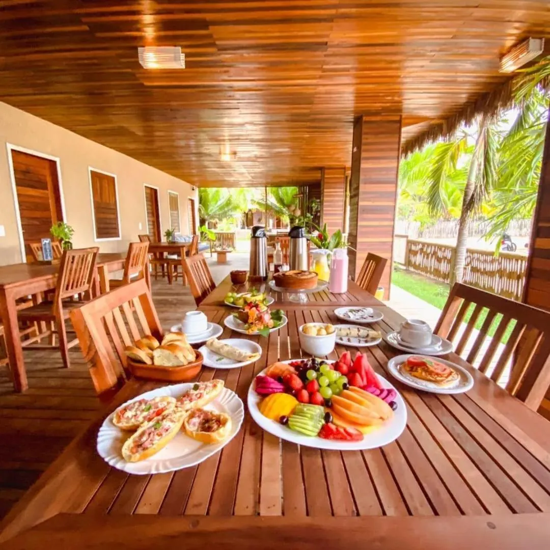 Dining area in Villa Caravelas Praia de Moitas