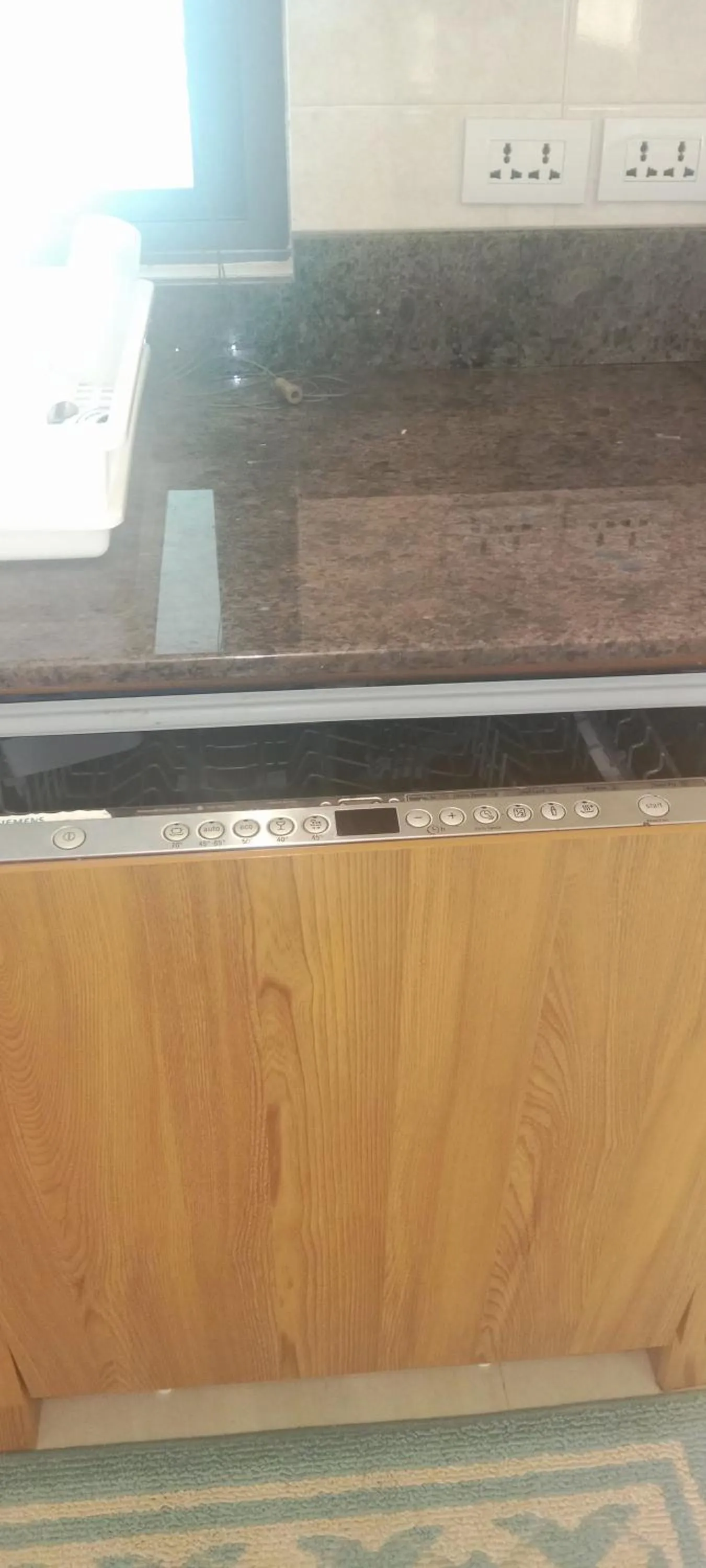 Restaurant/places to eat in Baan Tasha