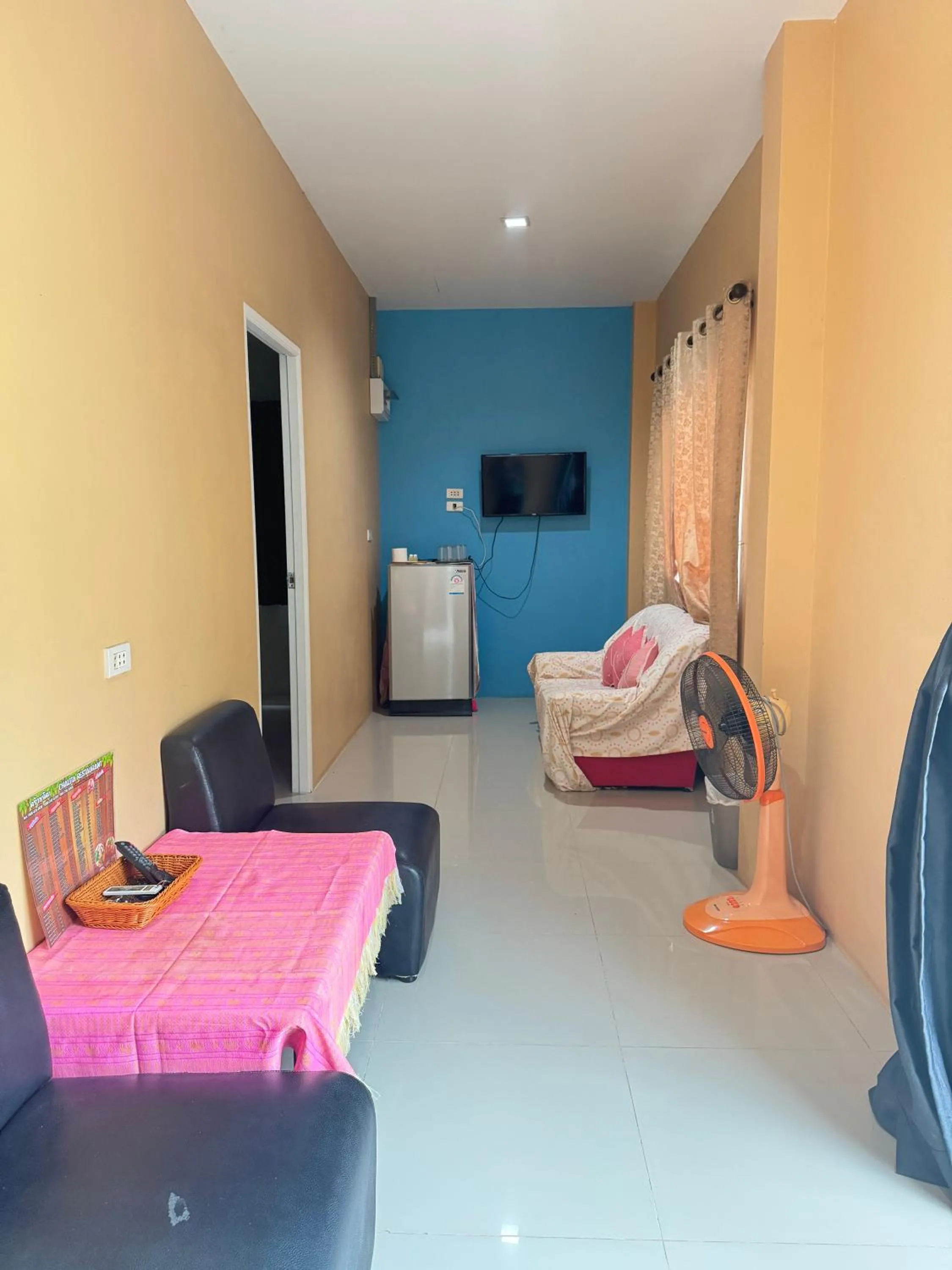 TV and multimedia, Bed in Rang Noknoy Resort at Kohlarn