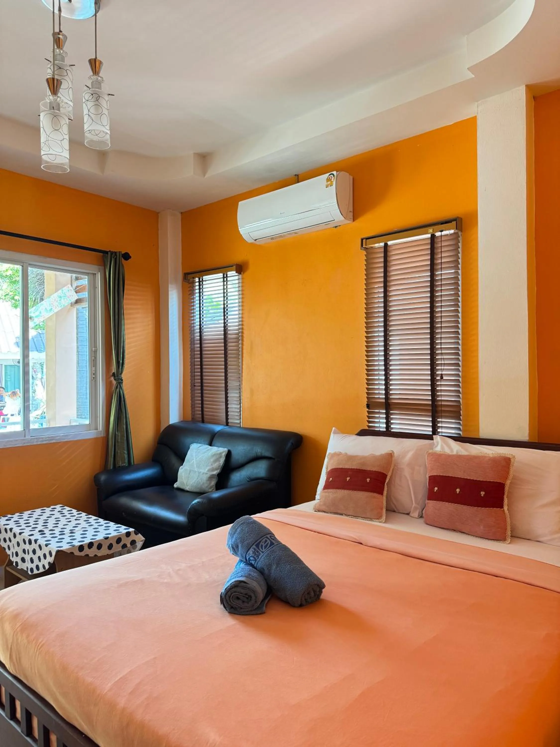 Bed in Rang Noknoy Resort at Kohlarn