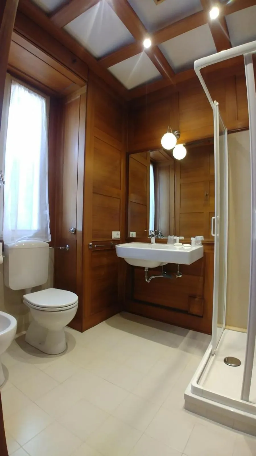 Bathroom in Balbianino
