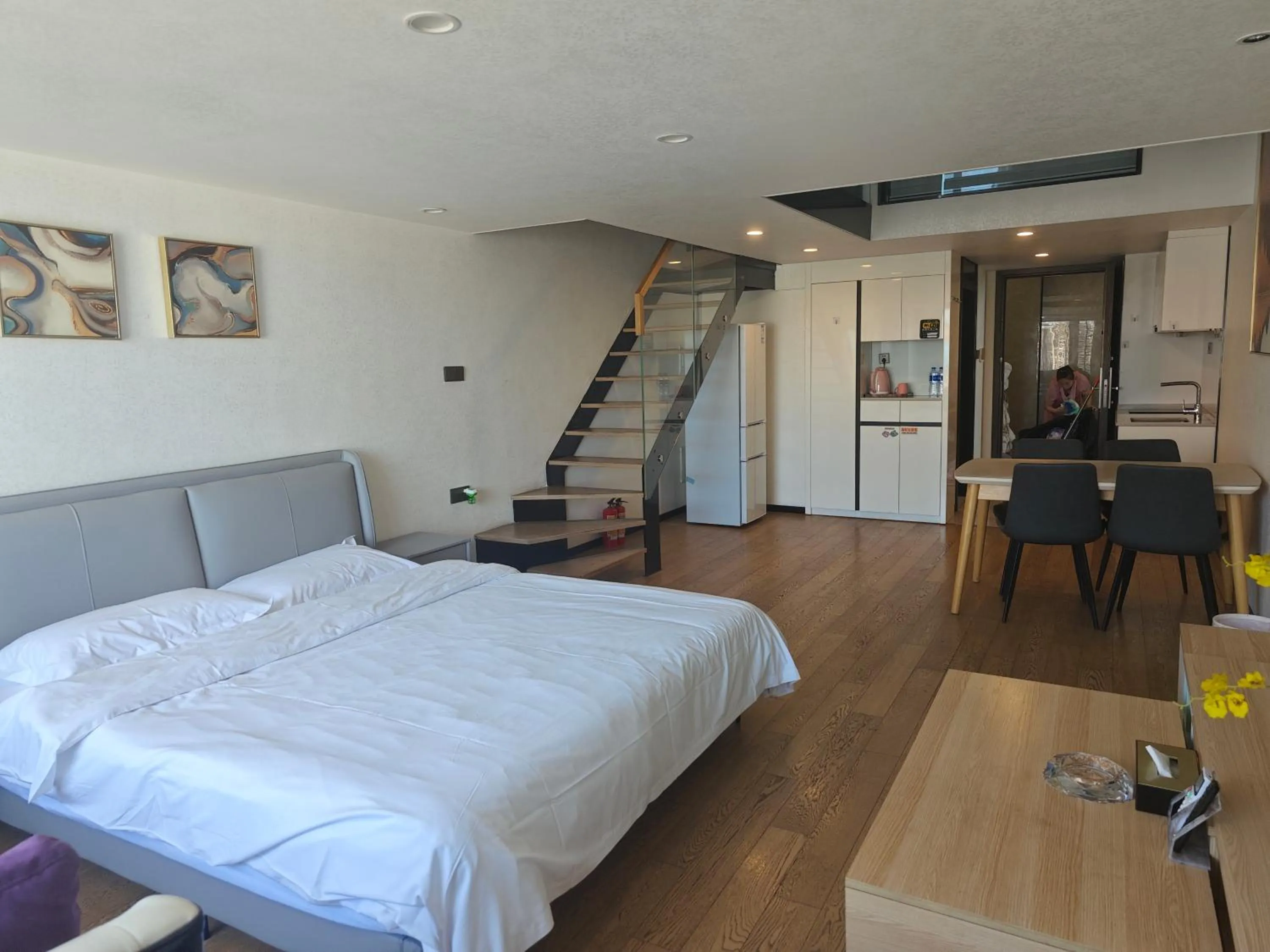 Bed in Xinghe Times Apartment - Shenzhen North Railway Station