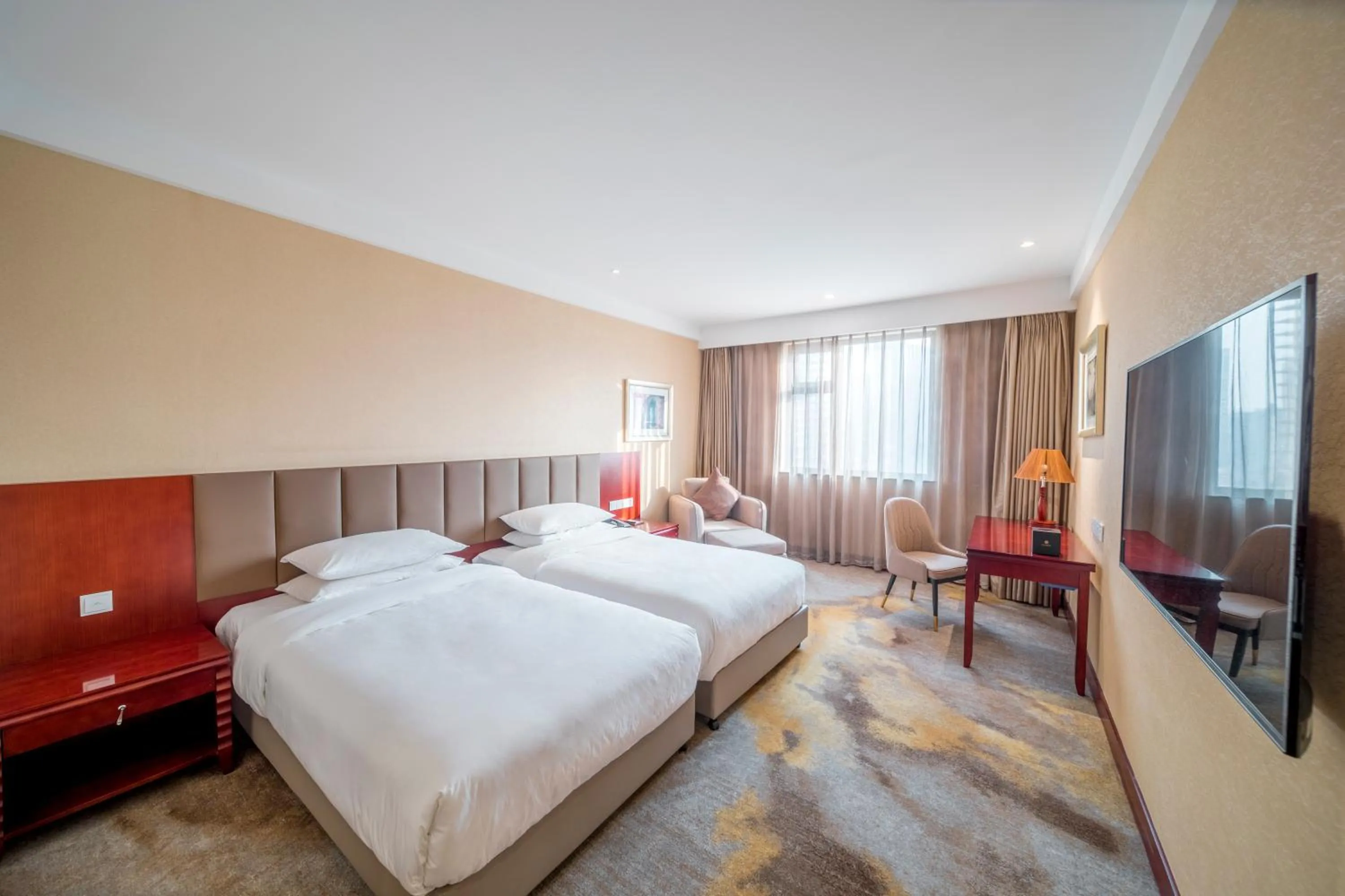 Bed in Wuhan Hongguang Hotel