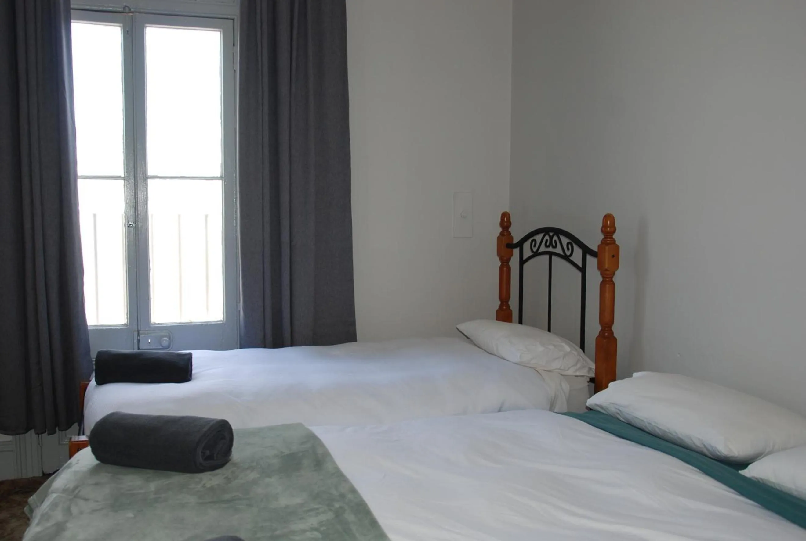 Bedroom, Bed in THE FED AND BED TEMORA