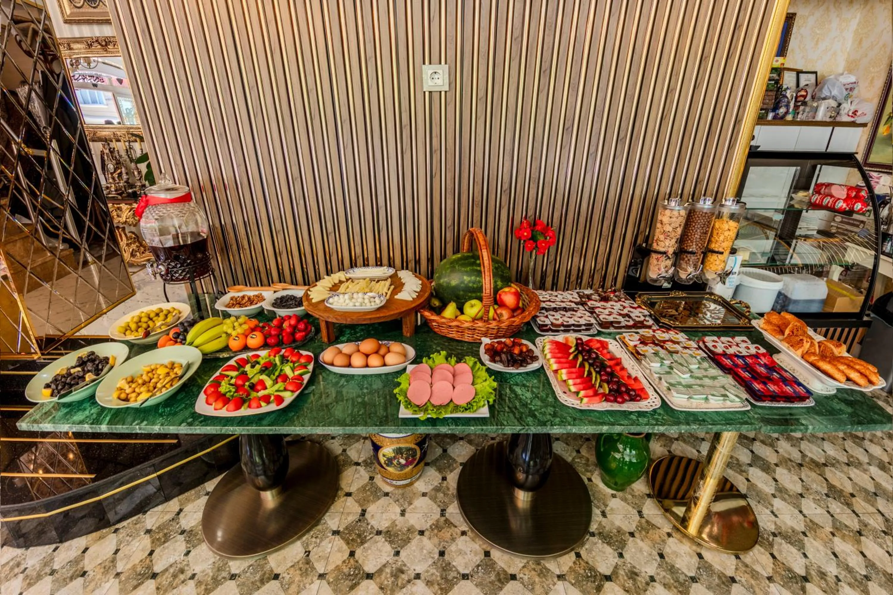 Breakfast in Lemis Suite Istanbul