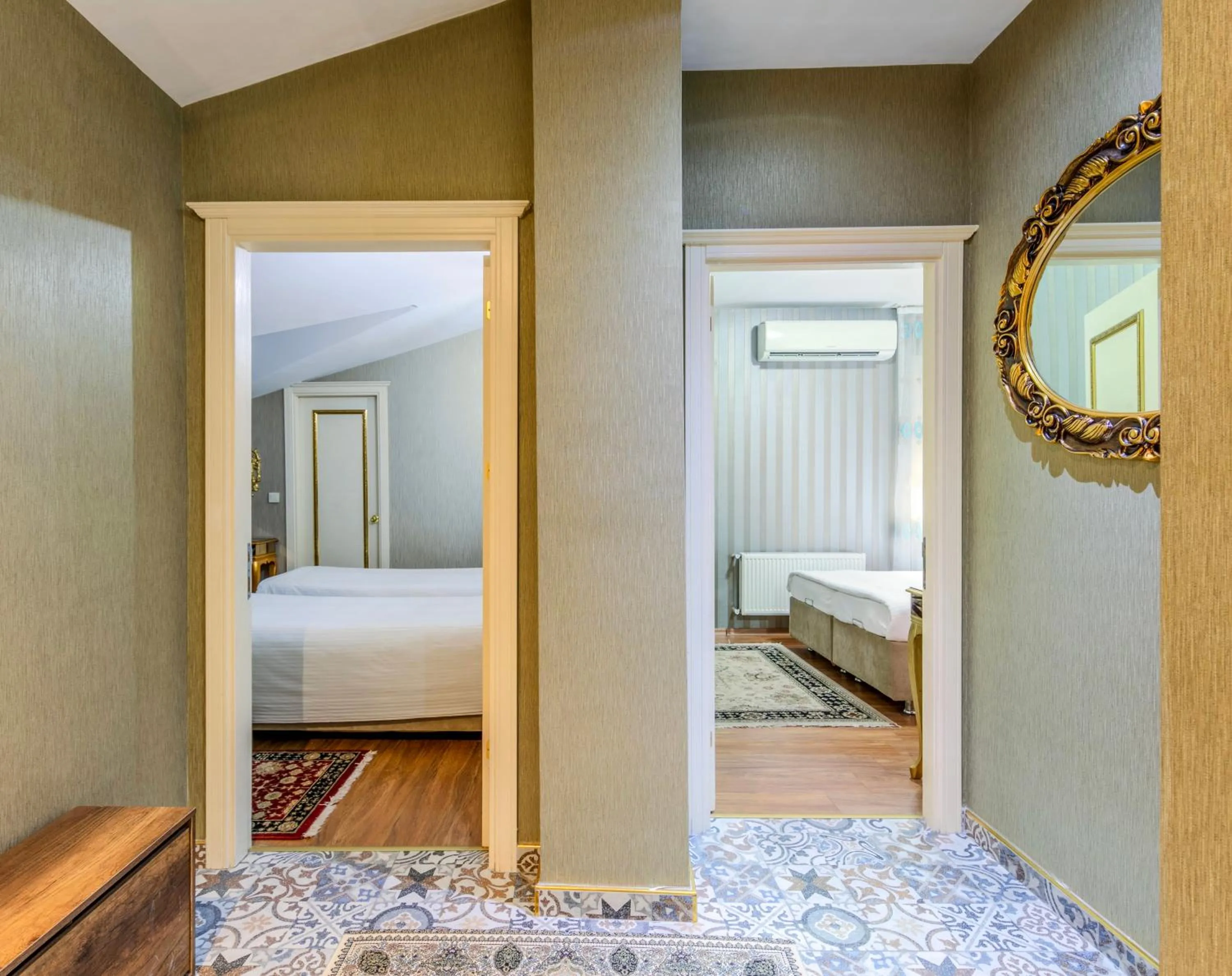 Photo of the whole room, Bed in Lemis Suite Istanbul