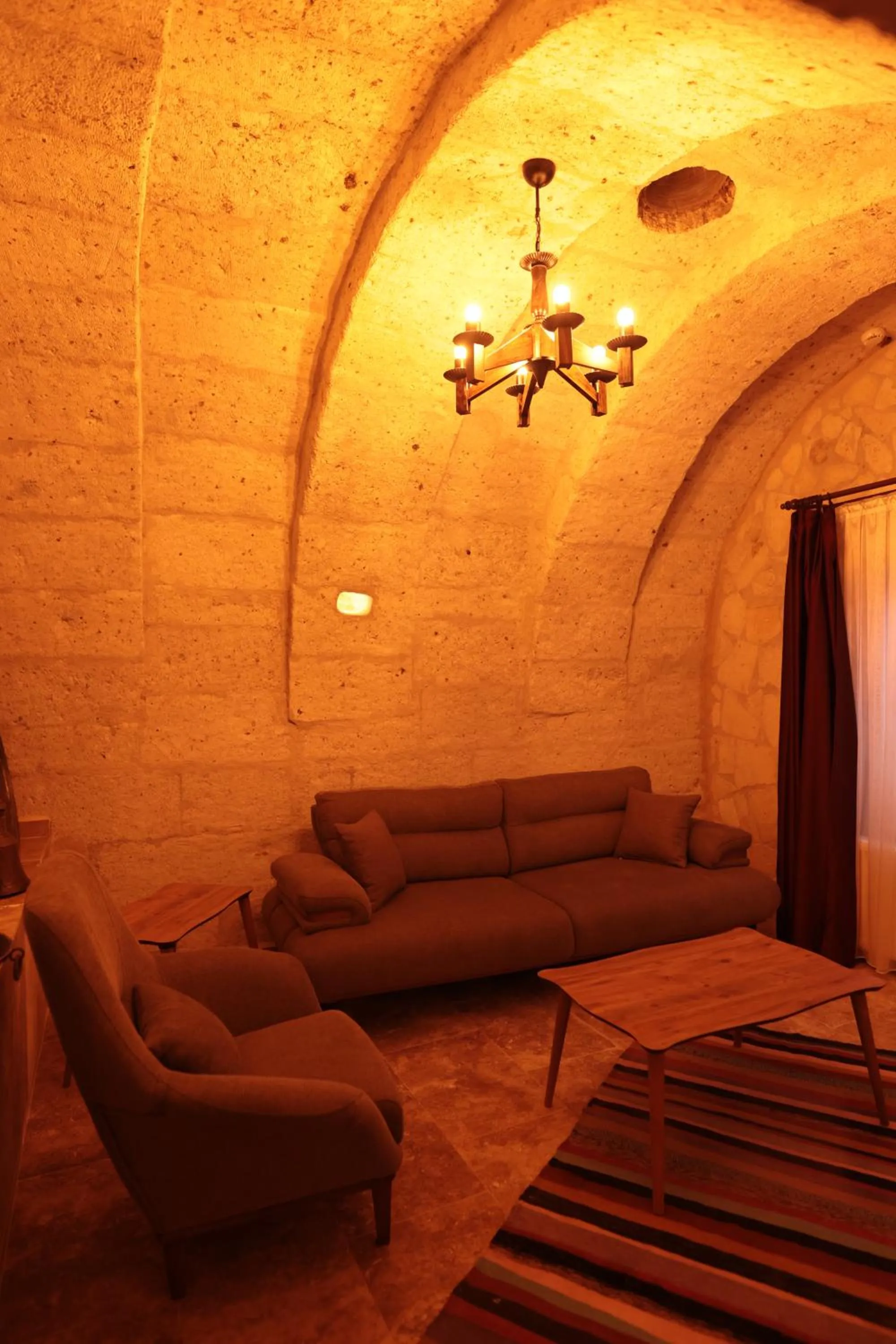 Stone Owl Otel & Restaurant